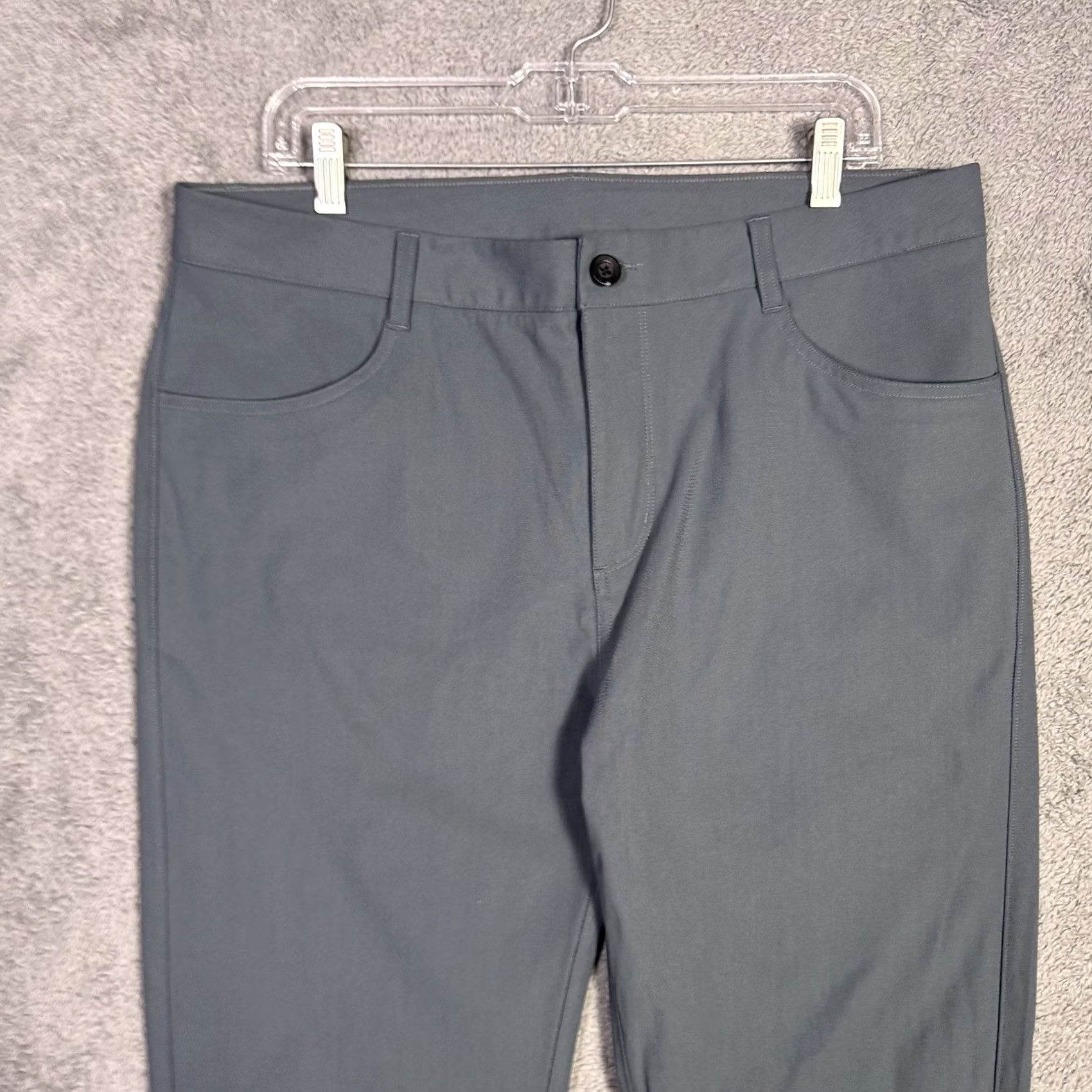 Vuori Vuori Meta Pants Mens 36x30 Slim Fit Stretch Performance V430 Casual Preppy Blue - Size US 36 / EU 52 - 3 Thumbnail