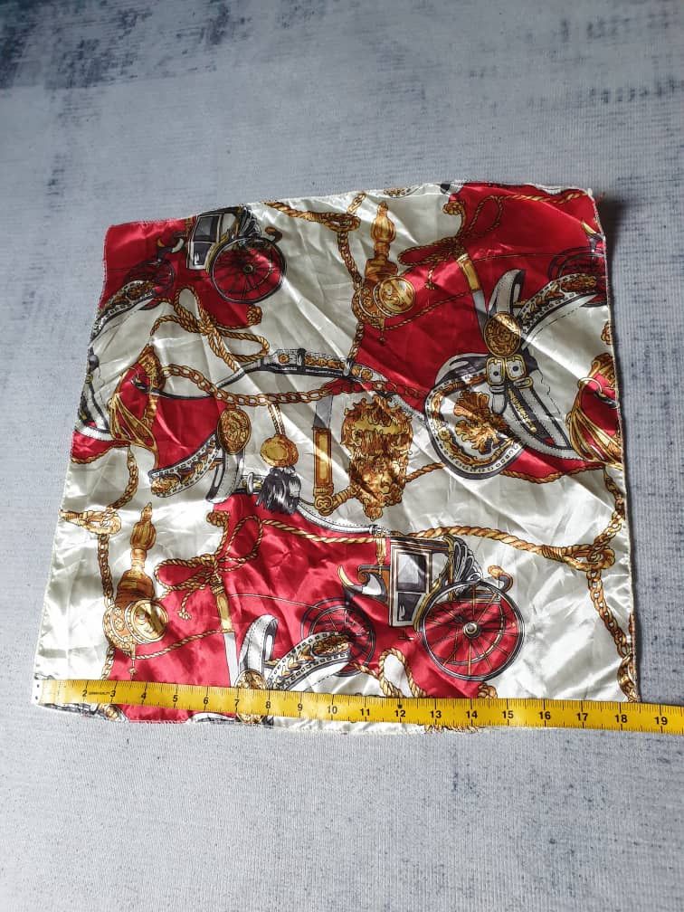 Japanese Brand Unnamed baroque style Red colour handkerchief Size ONE SIZE - 3 Thumbnail