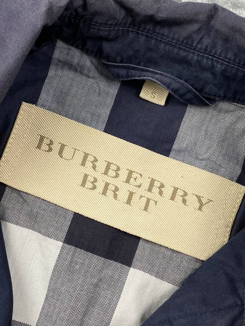 Burberry Vintage Burberry Trench Coat Jacket Nova Check Men Size S Size US S / EU 44-46 / 1 - 15 Thumbnail