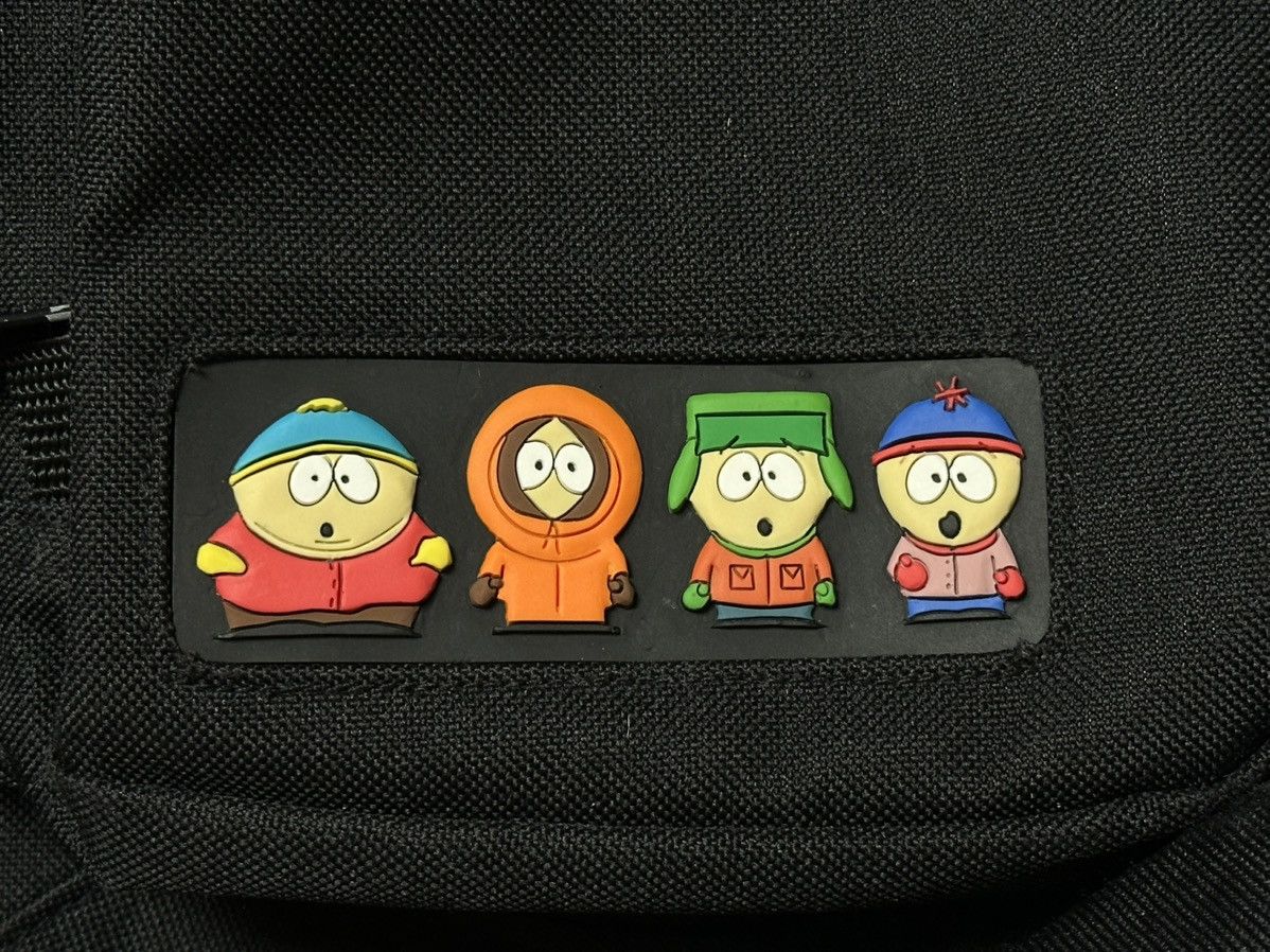 Eastpak Vintage 2000 South Park Sling Crossbody Bag Gorpcore Size ONE SIZE - 4 Thumbnail