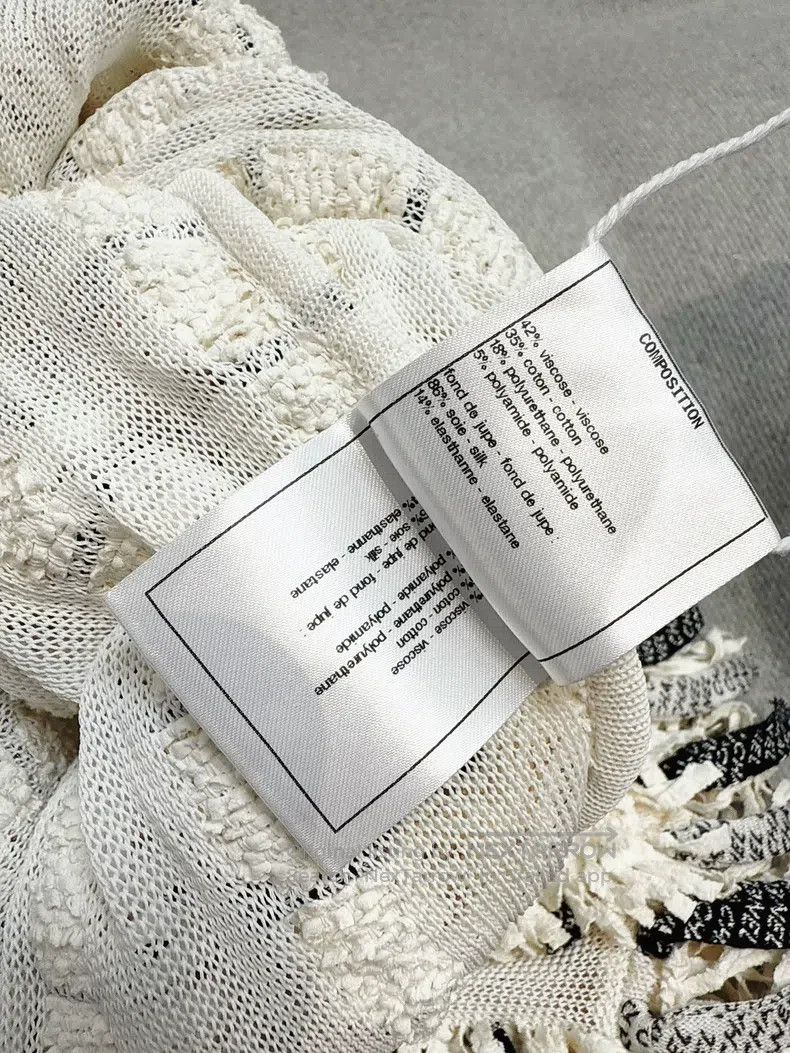 Chanel Chanel 18S waterfall series white black letter logo tweed Size 42" / US 20 - 8 Thumbnail