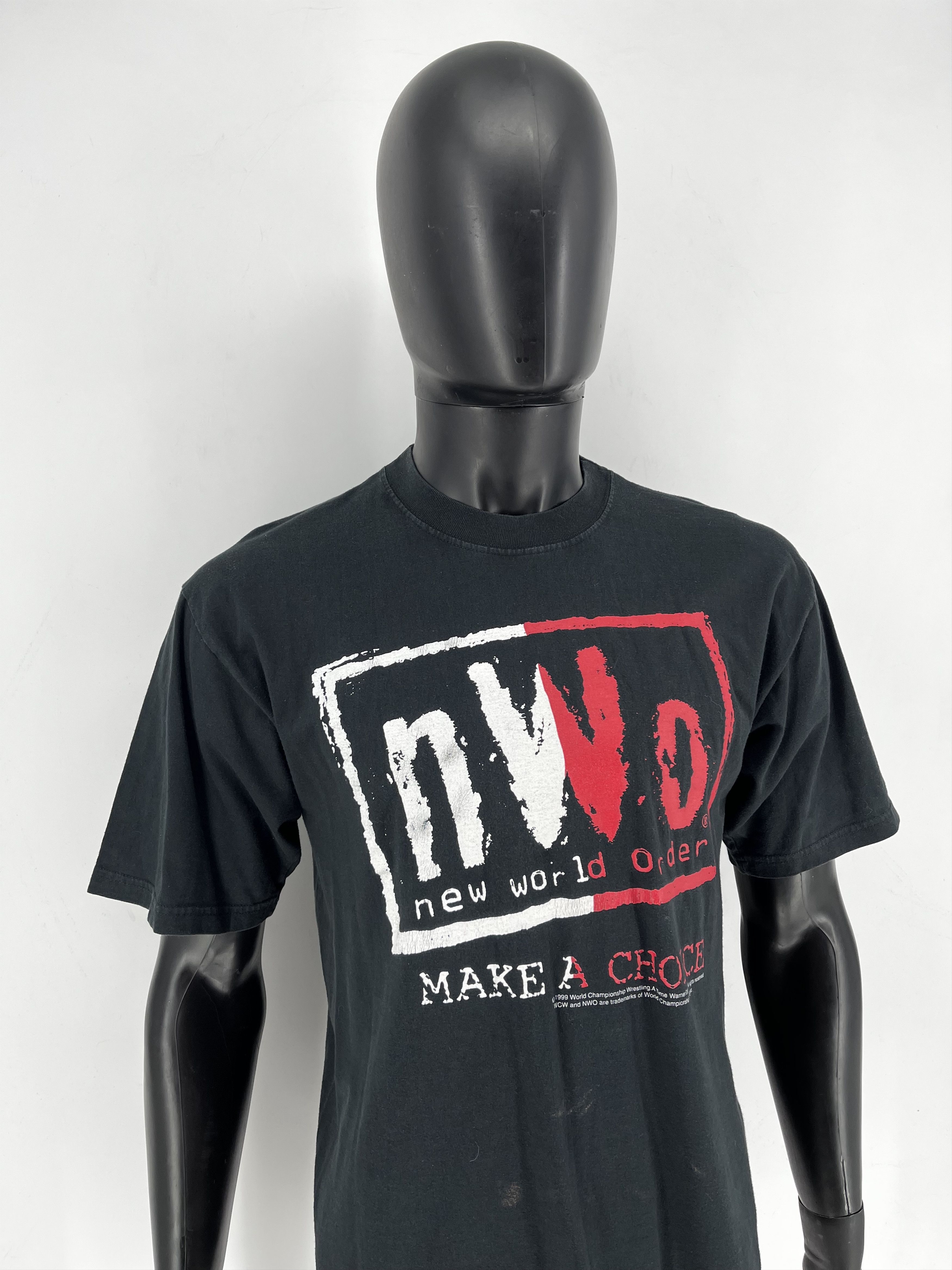 WWE WCW nWo Make A Choice T-shirt Men’s size Medium black &white Size US M / EU 48-50 / 2 - 3 Thumbnail