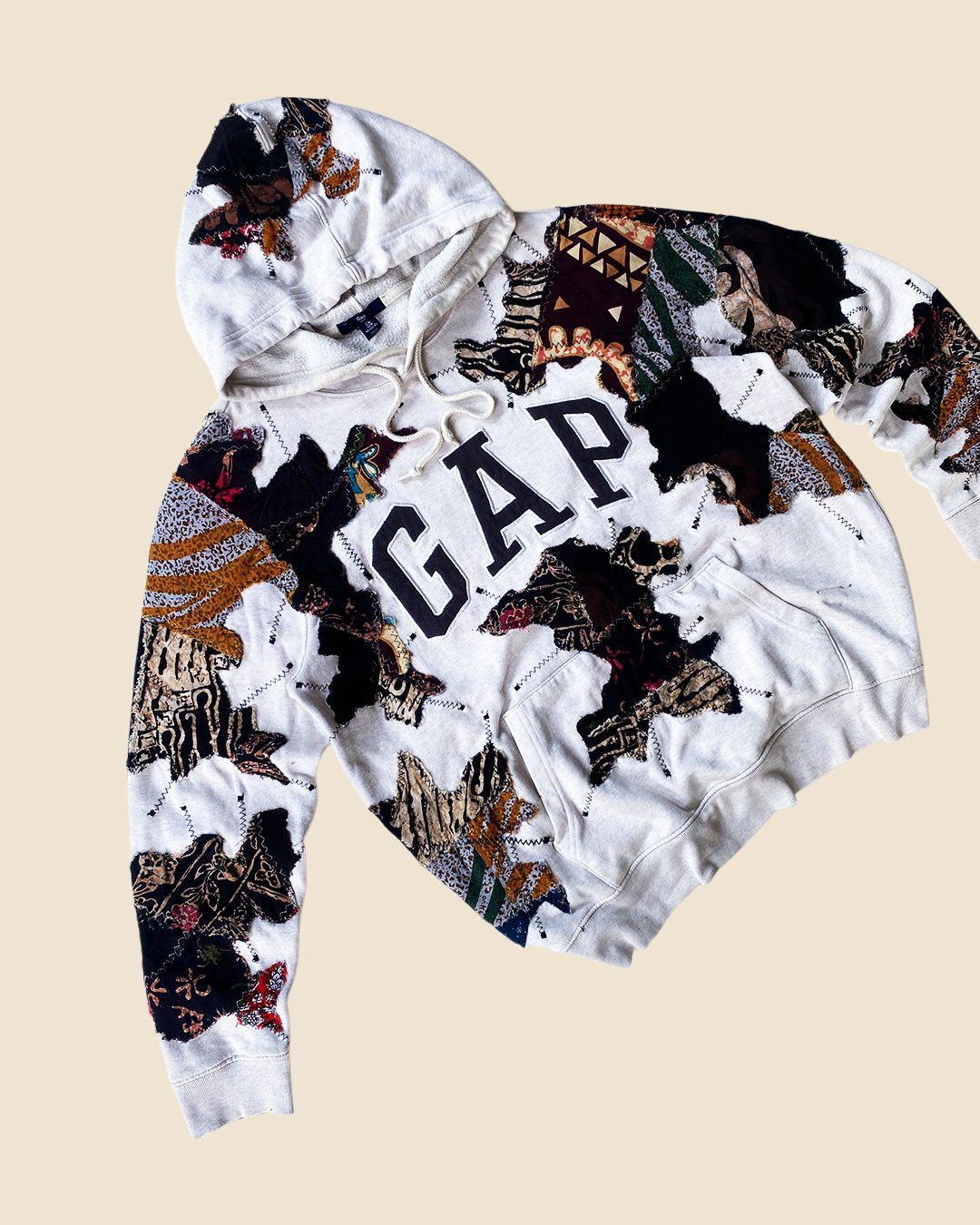 Gap × Handmade 1 OF 1 REWORKED GAP BATIK PATCHWORKS HOODIE SIZE M Size US M / EU 48-50 / 2 - 3 Thumbnail