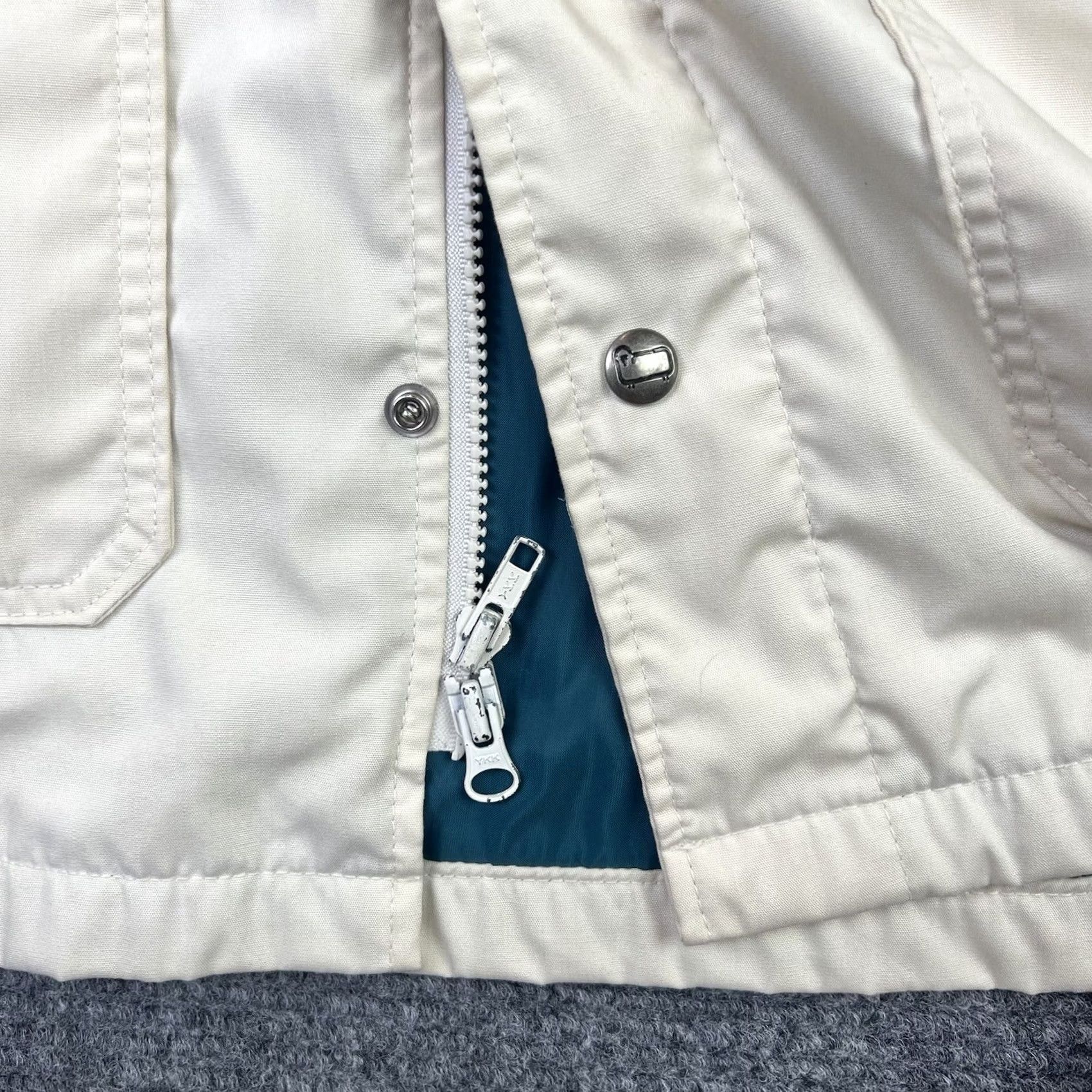 Vintage VINTAGE Woolrich Jacket Woman Tan Zip Up Lined Coat Medium Woolrich USA 90s Outdoors Womens Jacket Size M / US 6-8 / IT 42-44 - 6 Thumbnail