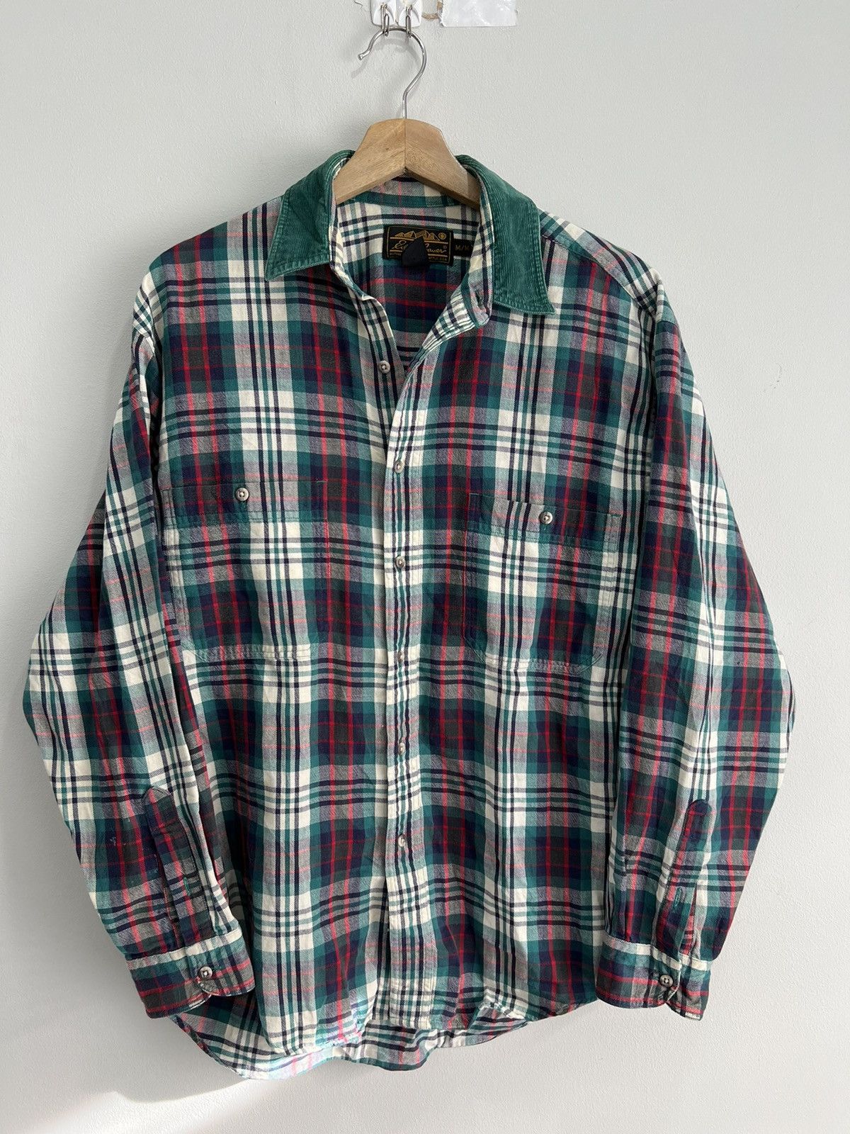 Eddie Bauer Vintage Eddie Bauer Plaid Flannel Button Up Shirt corduroy Size US M / EU 48-50 / 2 - 1 Thumbnail