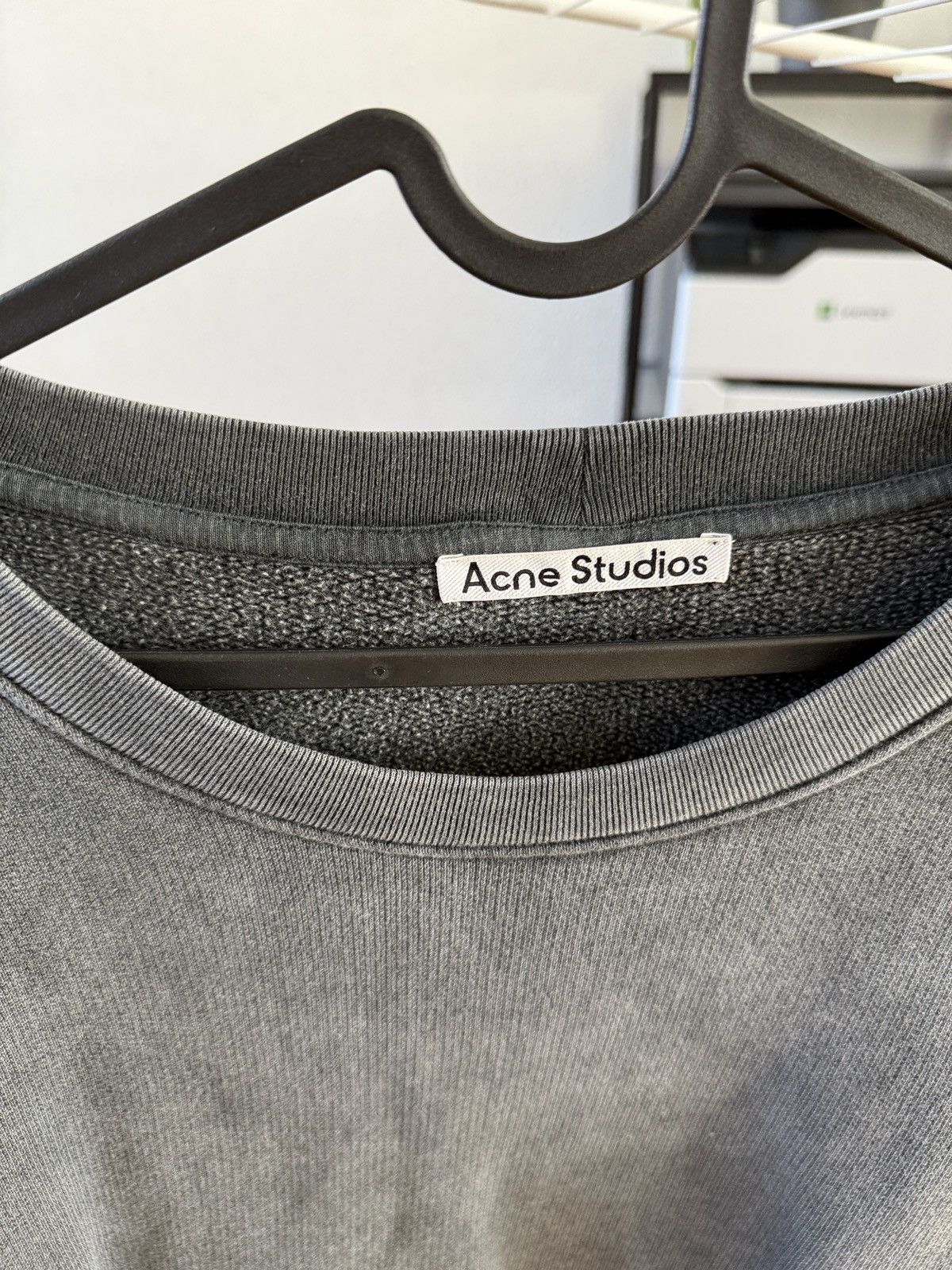 Acne Studios Acne Studios Crop Sweatshirt Sweater Hoodie Grey Gray Size US L / EU 52-54 / 3 - 3 Thumbnail