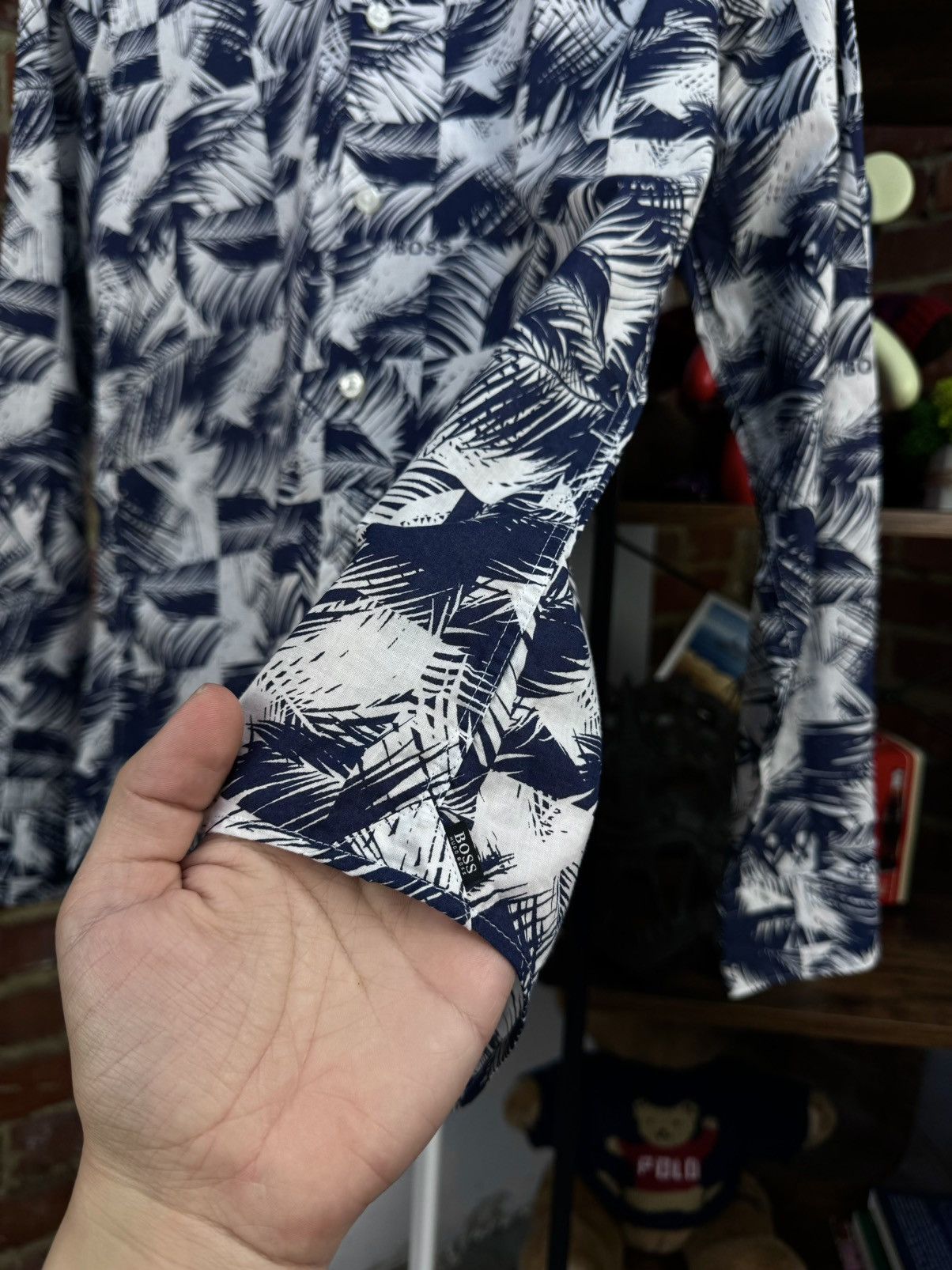 Hugo Boss HUGO BOSS Palm Printed Hawaii Style Plaid Casual Shirt Size US S / EU 44-46 / 1 - 5 Thumbnail