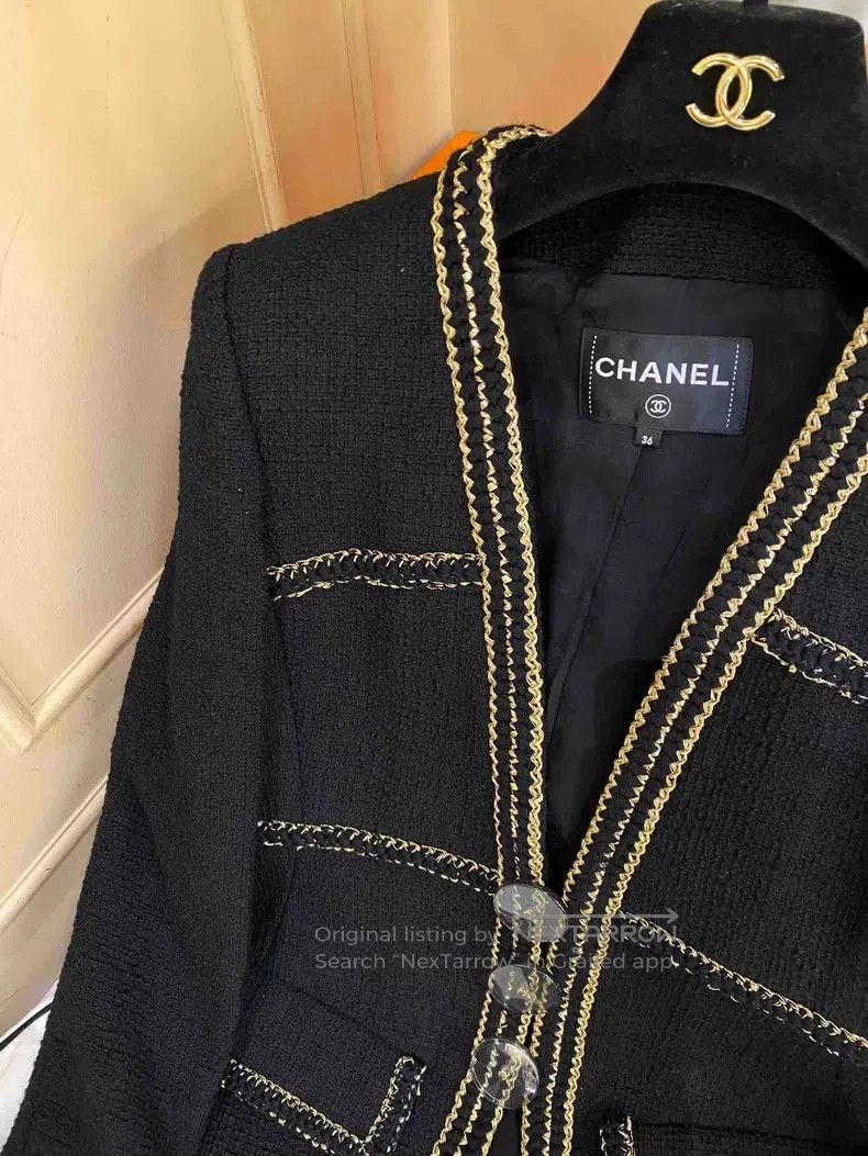 Chanel Chanel 17a Metropolitan Black Gold Waisted Jacket Size XS / US 0-2 / IT 36-38 - 4 Thumbnail