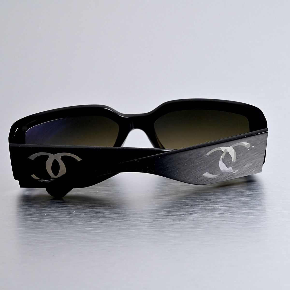 Chanel CHANEL 0CH5526 SUNGLASSES Size ONE SIZE - 7 Thumbnail