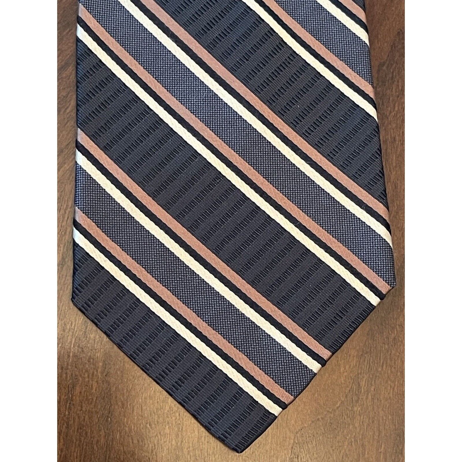 Joseph & Feiss Joseph & Feiss International 100% Silk Made China Size ONE SIZE - 1 Thumbnail