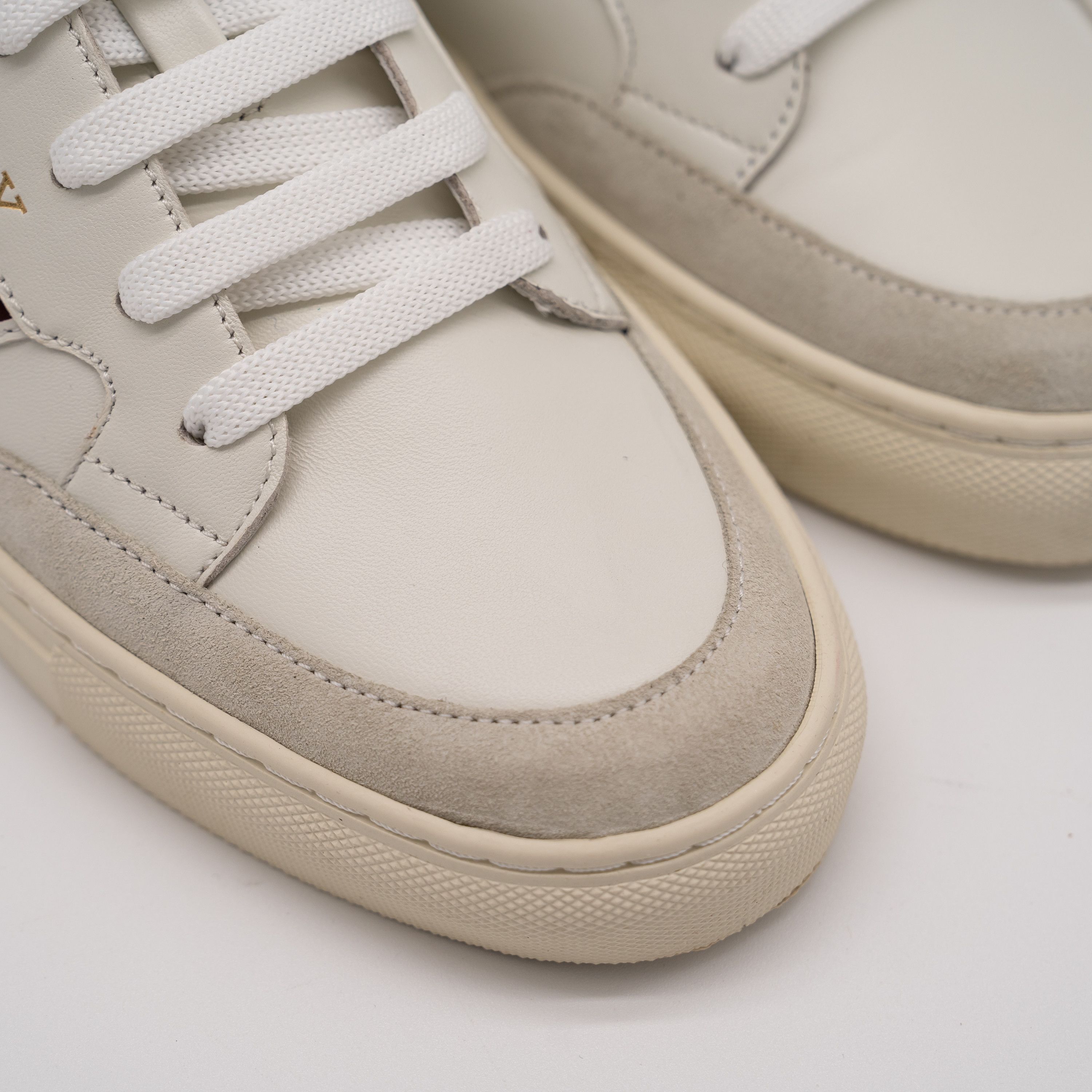 Bally 9.5 Bally Women's Hely White Low-Top Sneakers Red Leather Size US 9.5 / IT 39.5 - 7 Thumbnail