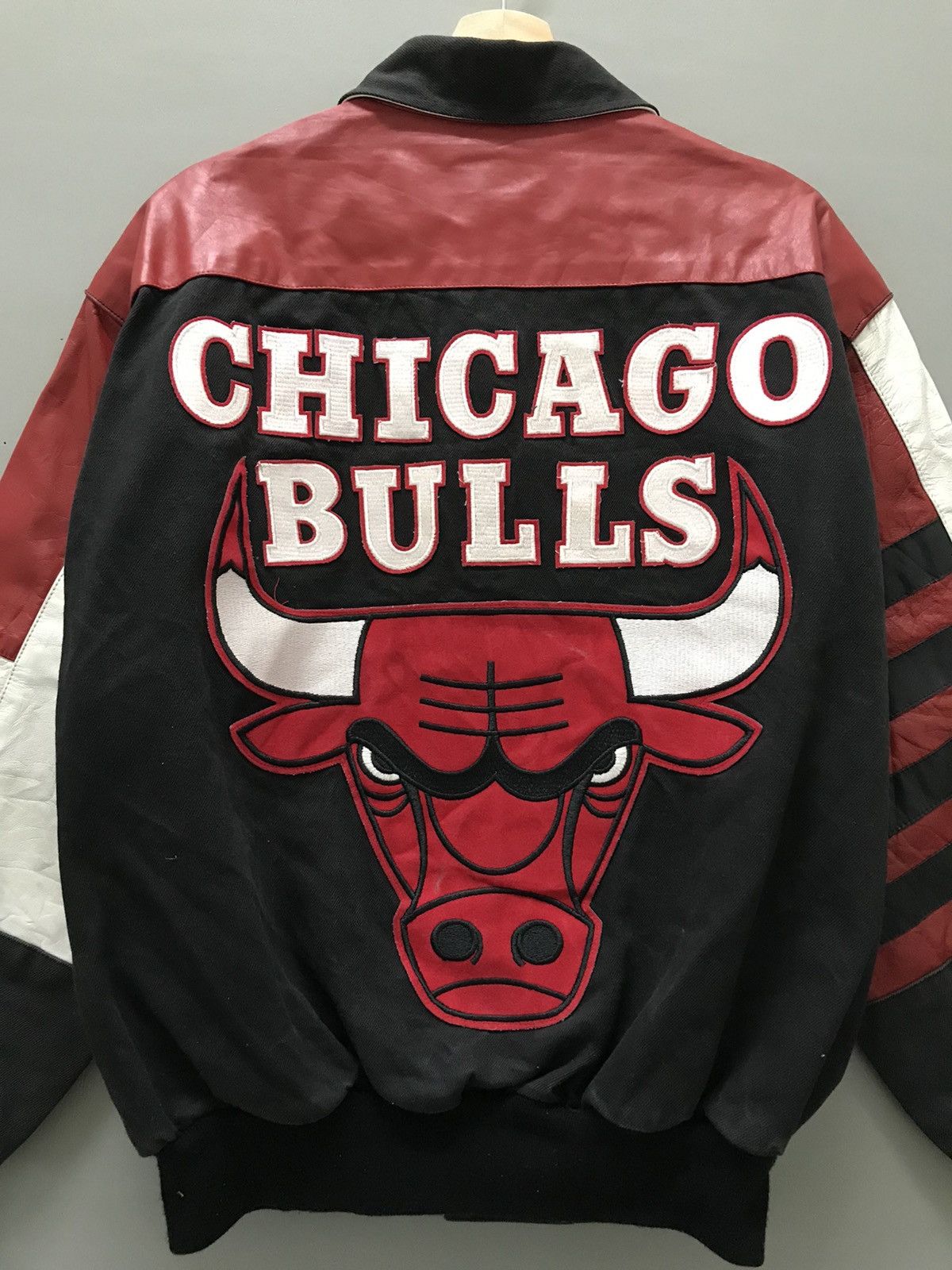 Jeff Hamilton × NBA × Vintage Vintage 90s Jeff Hamilton Chicago Bulls NBA Jacket Size US L / EU 52-54 / 3 - 2 Thumbnail