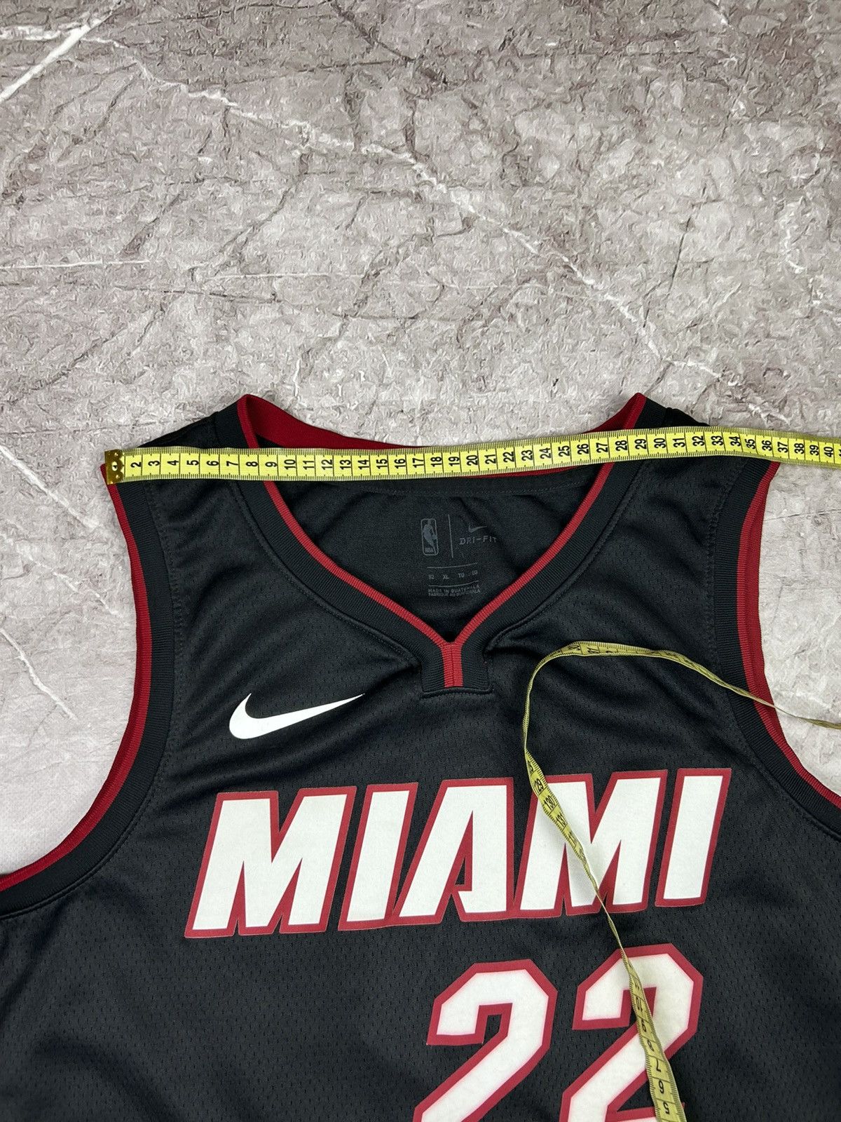 NBA Nike MIAMI HEAT JIMMY BUTLER SWINGMAN JERSEY NBA BASKETBALL Size US XL / EU 56 / 4 - 16 Thumbnail