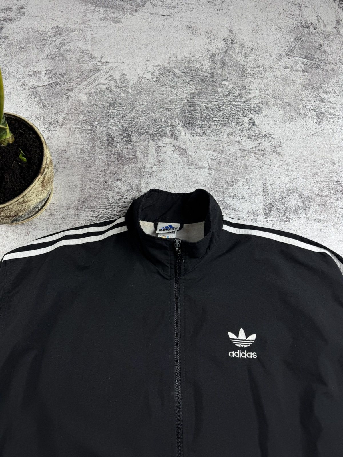Adidas Vintage Adidas Original Y2K Retro Black Hype Logo Track Activewear Light Jacket Size US M / EU 48-50 / 2 - 6 Thumbnail