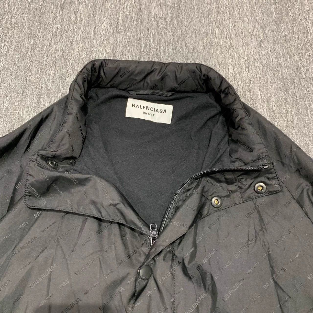 Balenciaga Balenciaga Black Allover Print OS XS NWT Jacket Size US XS / EU 42 / 0 - 9 Thumbnail