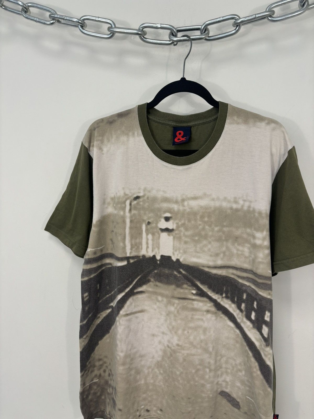 Dolce & Gabbana Vintage Dolce & Gabbana Men’s Very Rare All Over Print Te Size US L / EU 52-54 / 3 - 6 Thumbnail