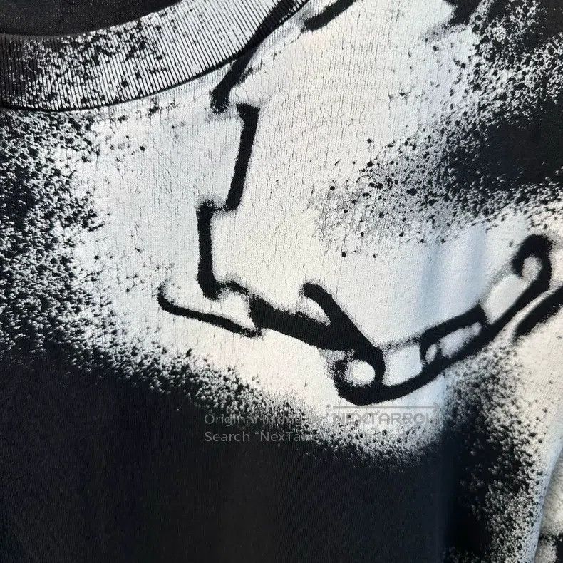 Louis Vuitton Louis Vuitton Chain black short sleeve Size US S / EU 44-46 / 1 - 3 Thumbnail
