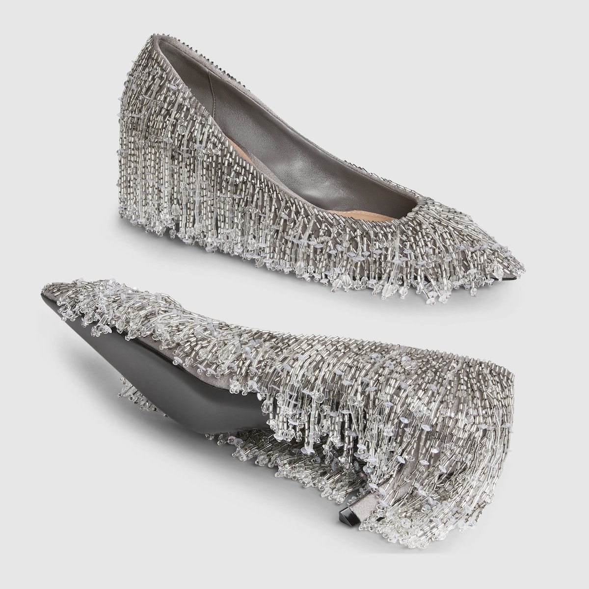 oc11z1025 Pumps With Beaded Fringe in Grey