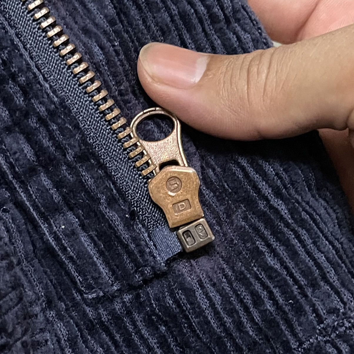 Tommy Hilfiger Vintage Tommy Hilfiger Denim Corduroy Jacket Size US L / EU 52-54 / 3 - 16 Thumbnail