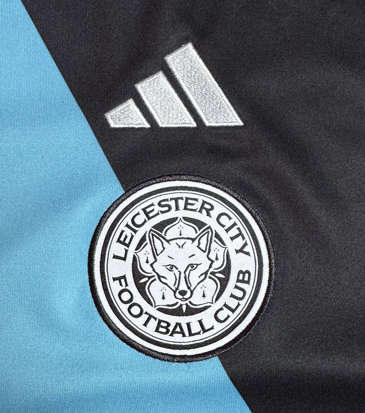 Adidas Leicester City 2023 2024 Away Football Soccer Jersey Adidas Size US S / EU 44-46 / 1 - 5 Thumbnail