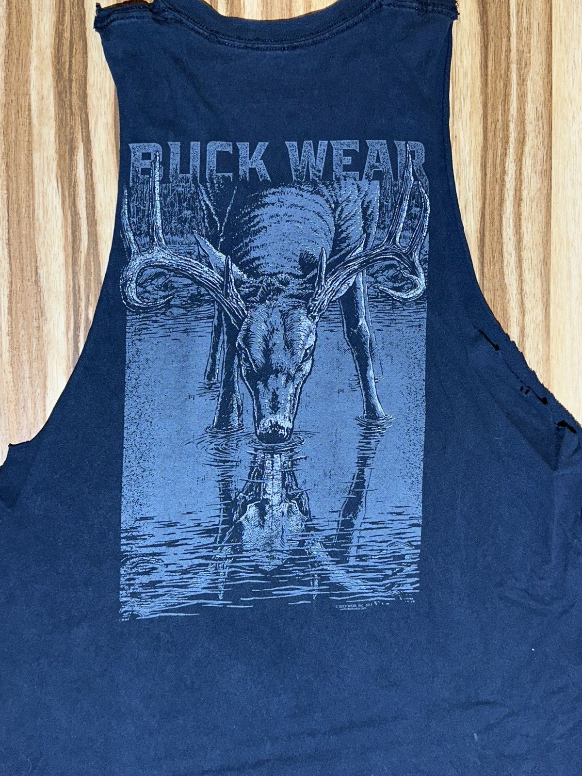 Other 2017 Buck Wear Deer print on the back cut off tank top Size US L / EU 52-54 / 3 - 4 Thumbnail