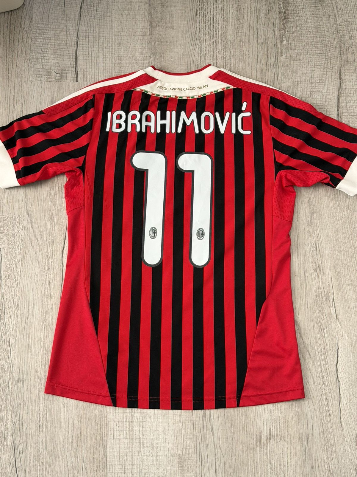 Other AC Milan Ibrahimovic Jersey 2011 Size US S / EU 44-46 / 1 - 1 Thumbnail
