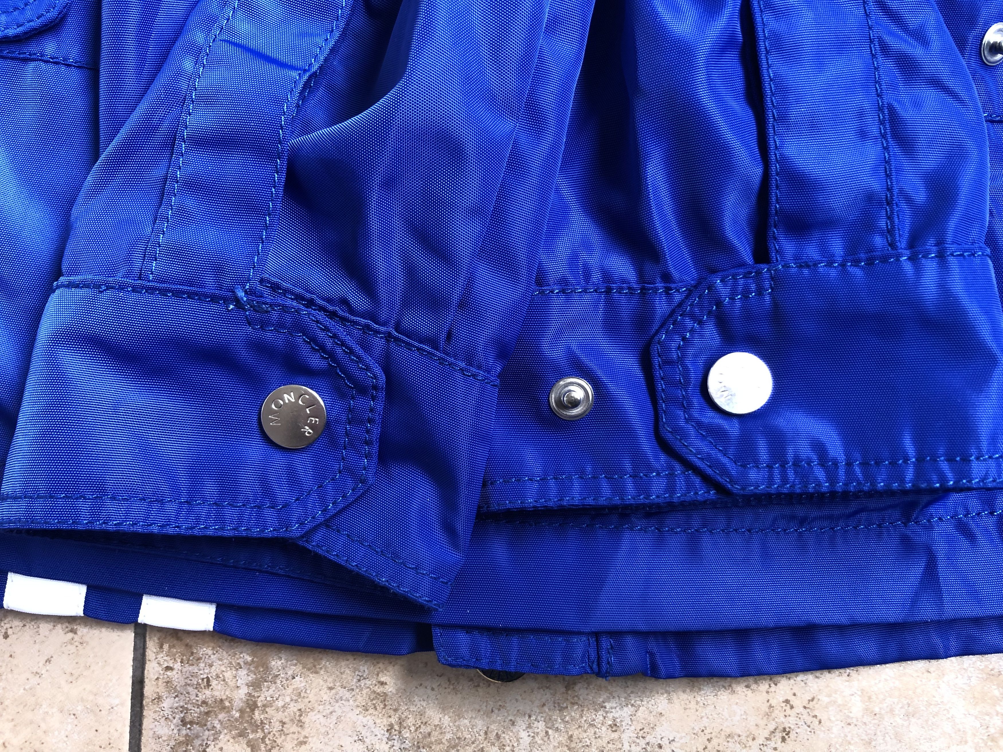 Moncler Moncler Big Logo Blue Lightweight Jacket Size 3 Size US L / EU 52-54 / 3 - 15 Thumbnail