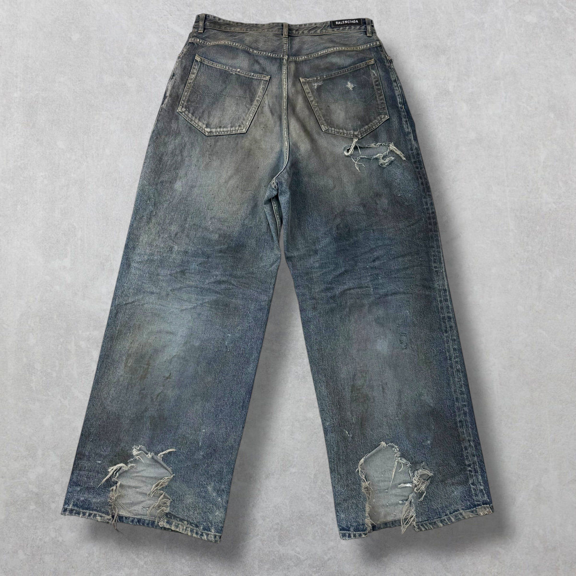 Balenciaga Balenciaga Baggy Distressed Blue Washed Denim 32 Size US 32 / EU 48 - 2 Thumbnail