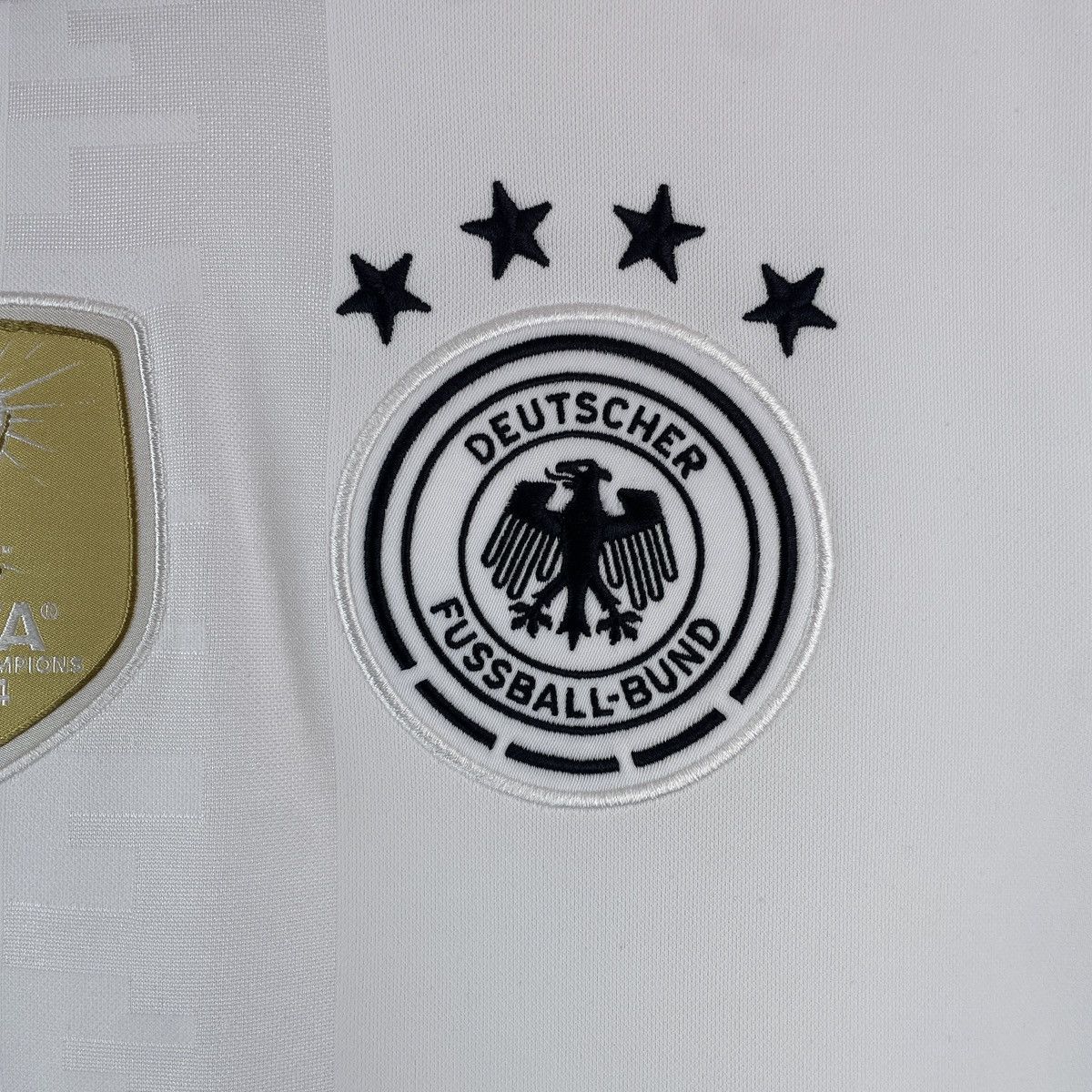 Adidas Germany Adidas Genuine Home Jersey Shirt 2015/2016 size M Size US M / EU 48-50 / 2 - 4 Thumbnail