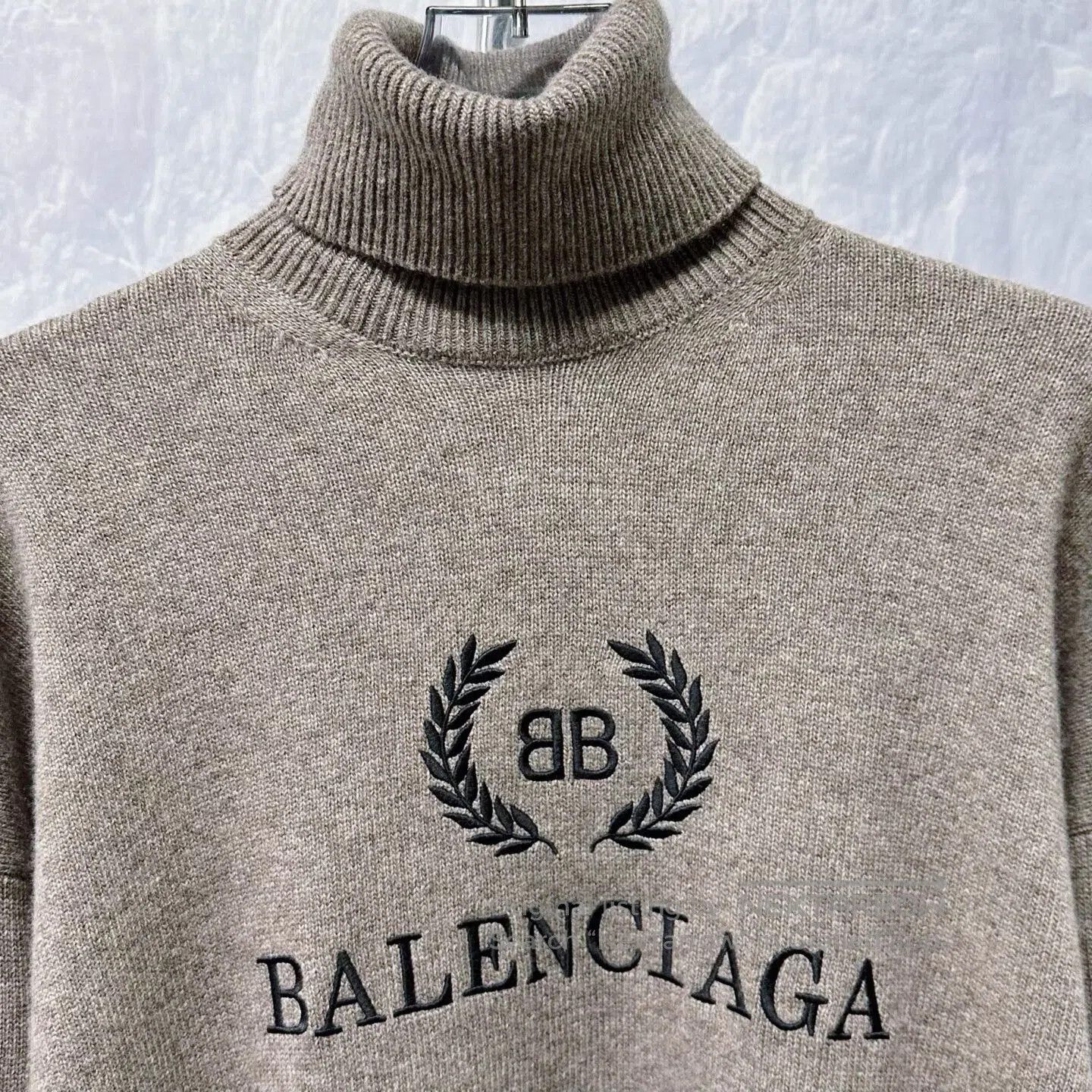 Balenciaga balenciaga high neck wool sweater in beige. Size US XS / EU 42 / 0 - 2 Thumbnail