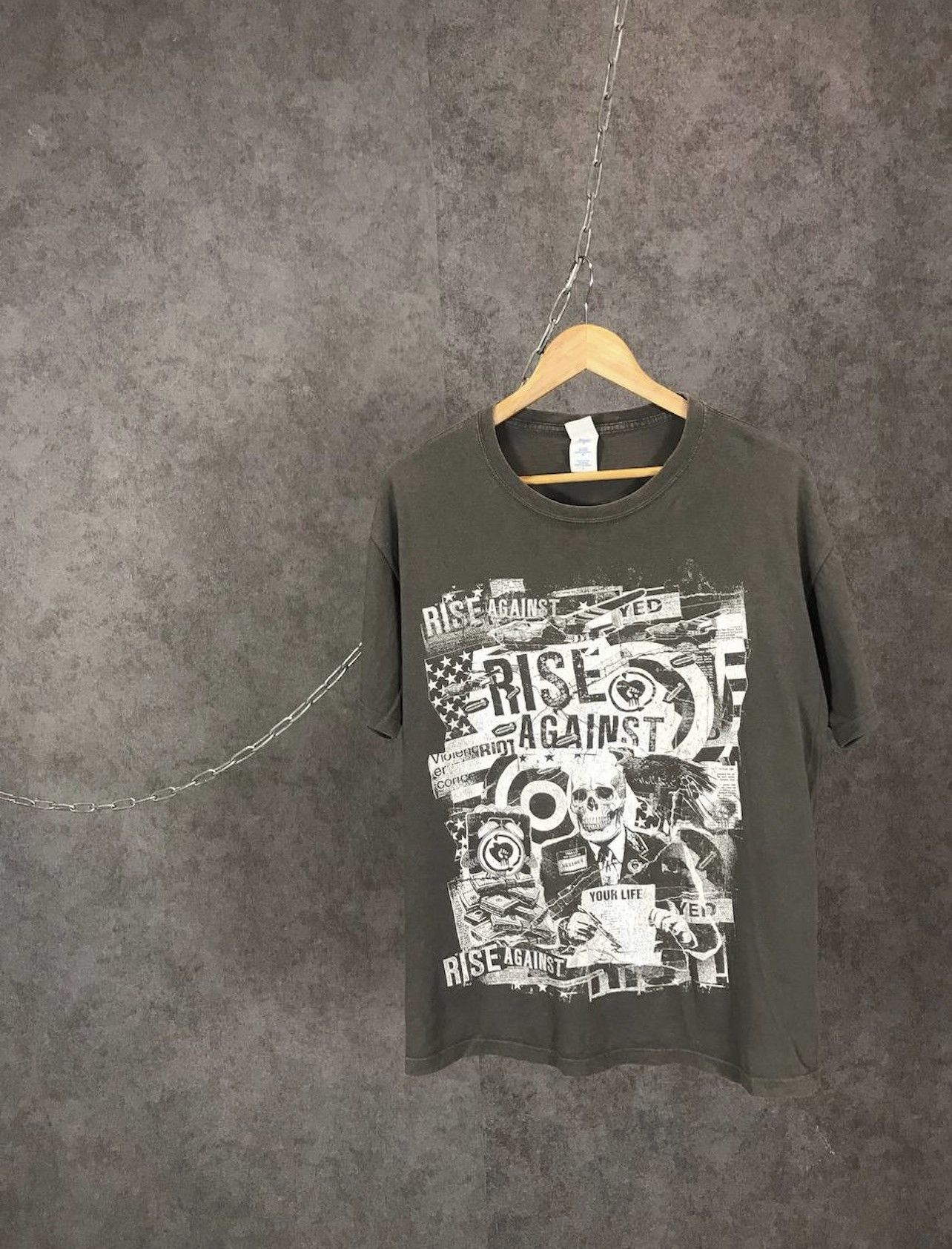Band Tees Rise Against rock band tee Size US L / EU 52-54 / 3 - 1 Thumbnail