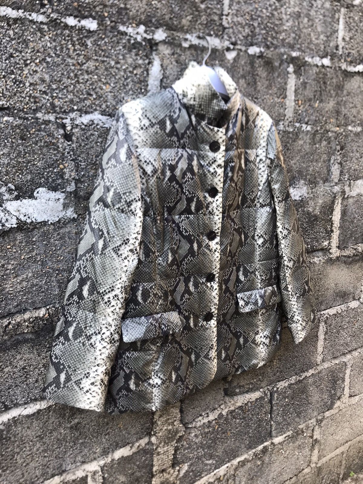 Designer × Japanese Brand × yoshie inaba ⚡️Vintage L’equipe Yoshi Inaba Snake Print Button Jacket Size S / US 4 / IT 40 - 2 Thumbnail