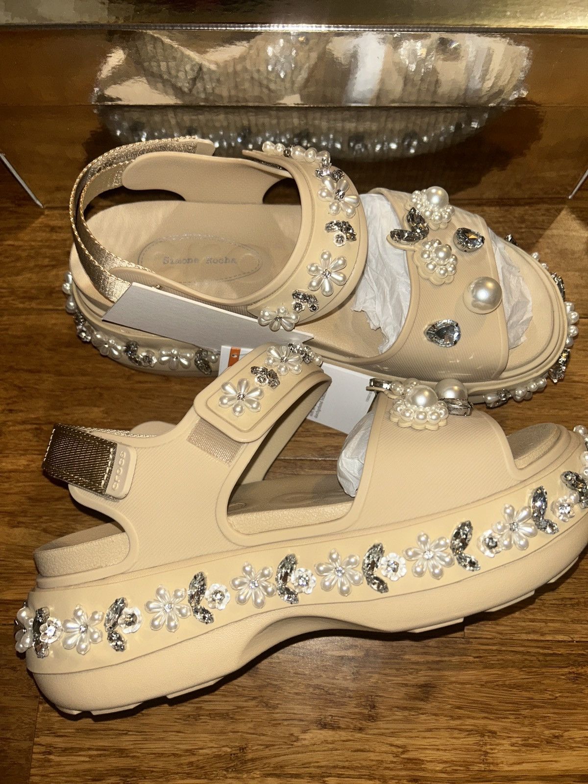 Crocs × Simone Rocha Simone Rocha x Crocs Soho Sandal Chai size US 9 Size US 9 / IT 39 - 8 Thumbnail