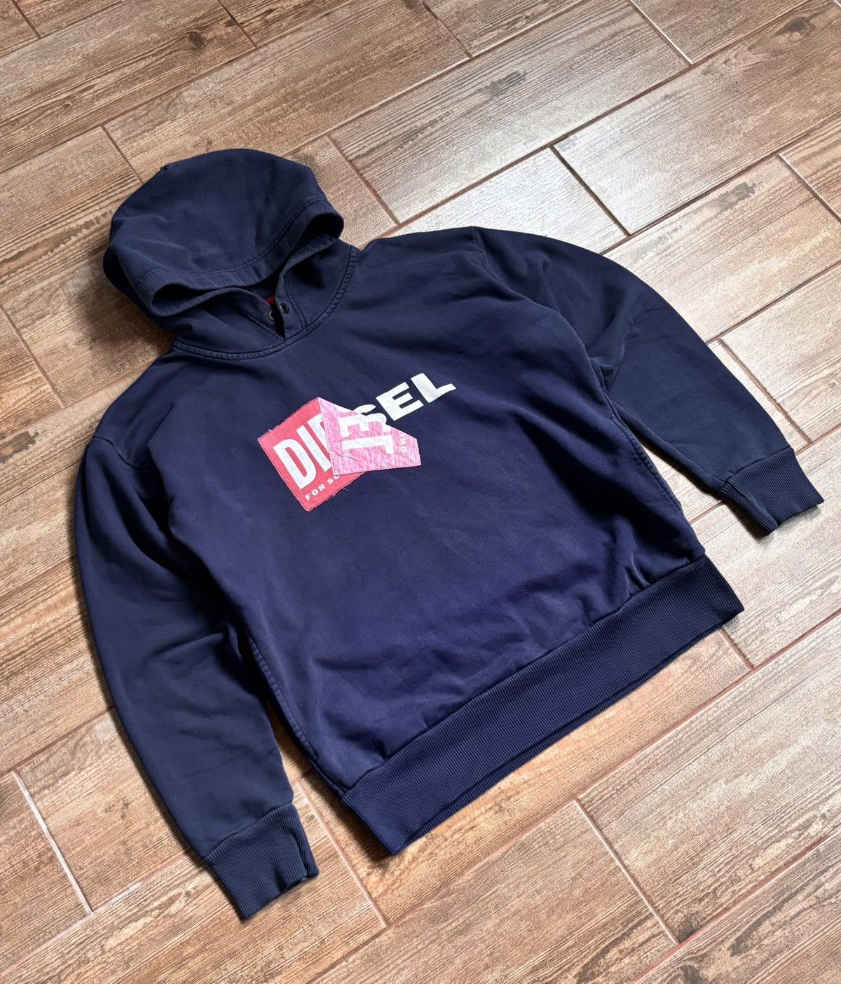 Diesel × Vintage DIESEL Big logo dark blue Hoodie Y2K Streetwear Vintage Size US L / EU 52-54 / 3 - 1 Thumbnail