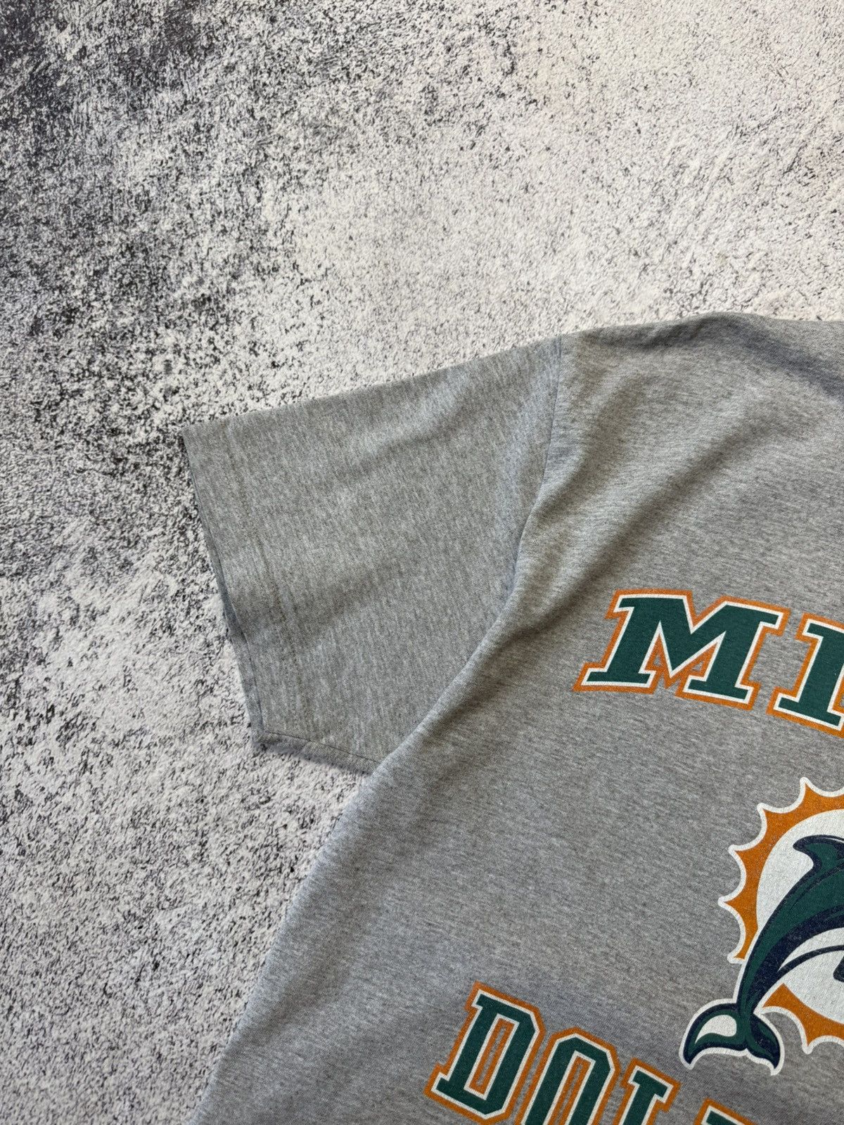 NFL Vintage 90s Starter Miami Dolphins Large Made In USA TShirt Size US L / EU 52-54 / 3 - 7 Thumbnail