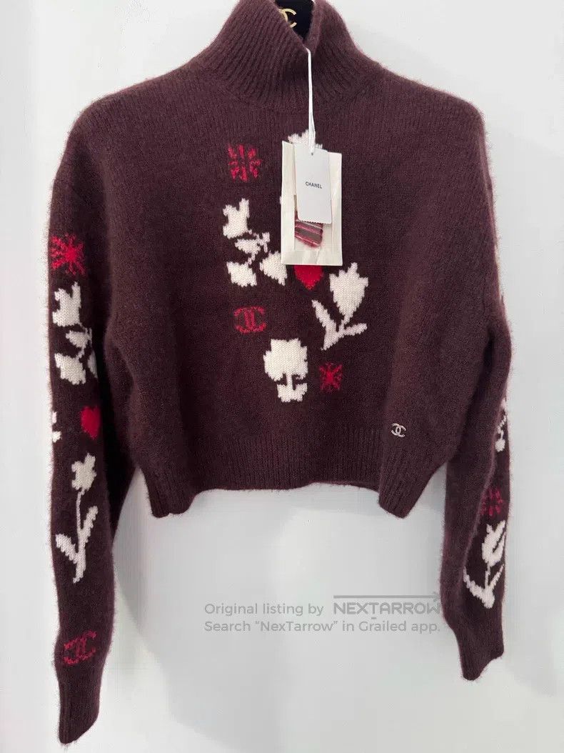 Chanel Chanel Burgundy flower sweater Size XS / US 0-2 / IT 36-38 - 1 Thumbnail