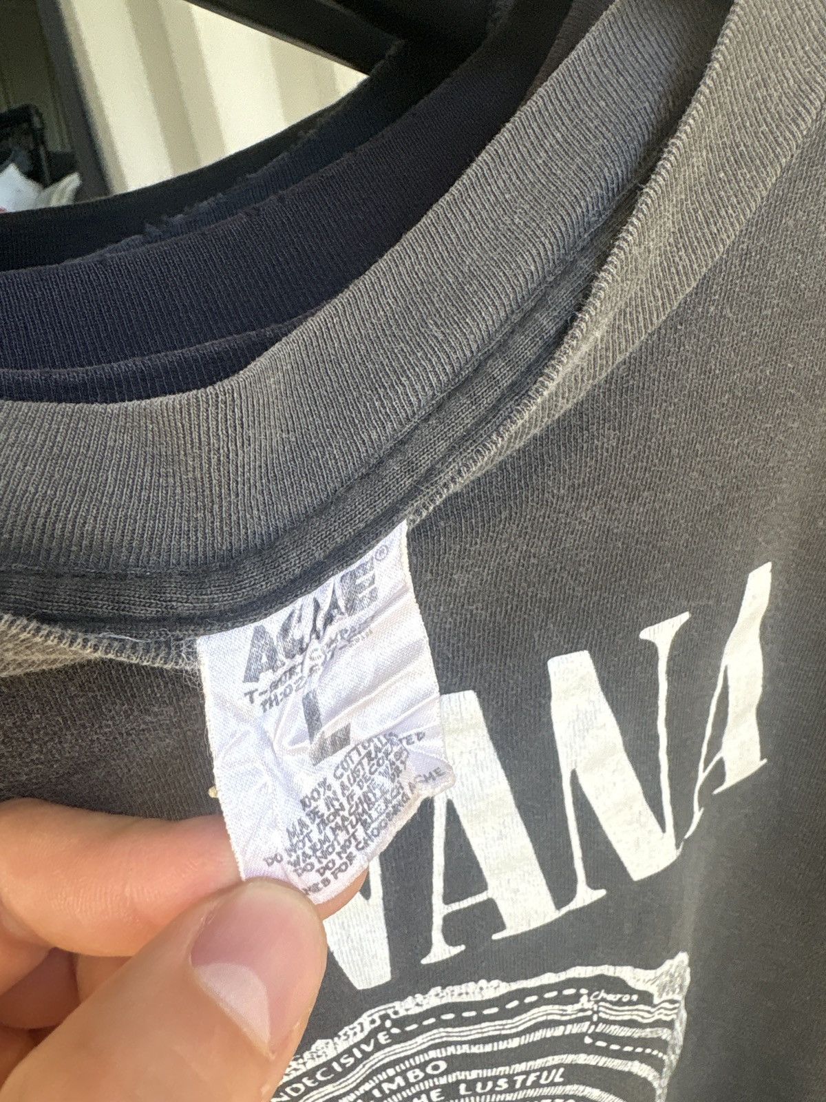Band Tees Nirvana Vestibule Thrashed Distressed Faded Shirt GRUNGE Size US L / EU 52-54 / 3 - 7 Thumbnail