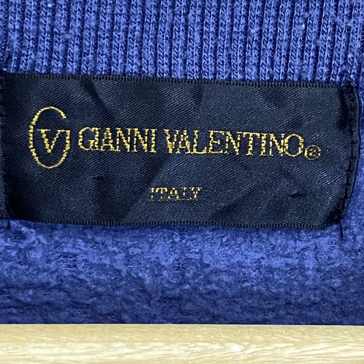 Designer Vintage 90’s Gianni Valentino Small Logo Crewneck Sweatshirt Size US M / EU 48-50 / 2 - 9 Thumbnail