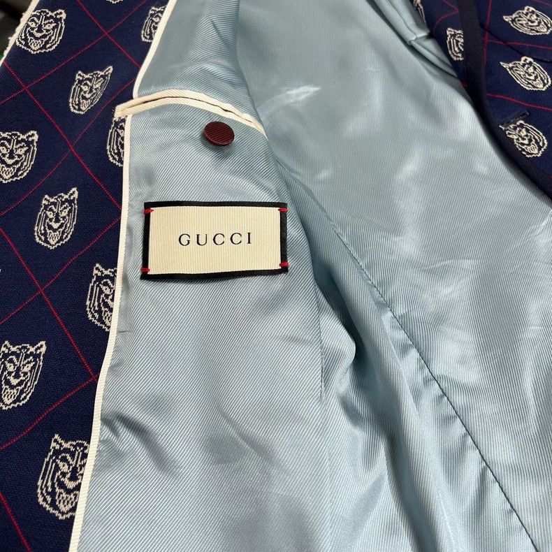 Gucci Gucci Tiger head full seal suit 2502-Nextarrow Size 46R - 4 Thumbnail