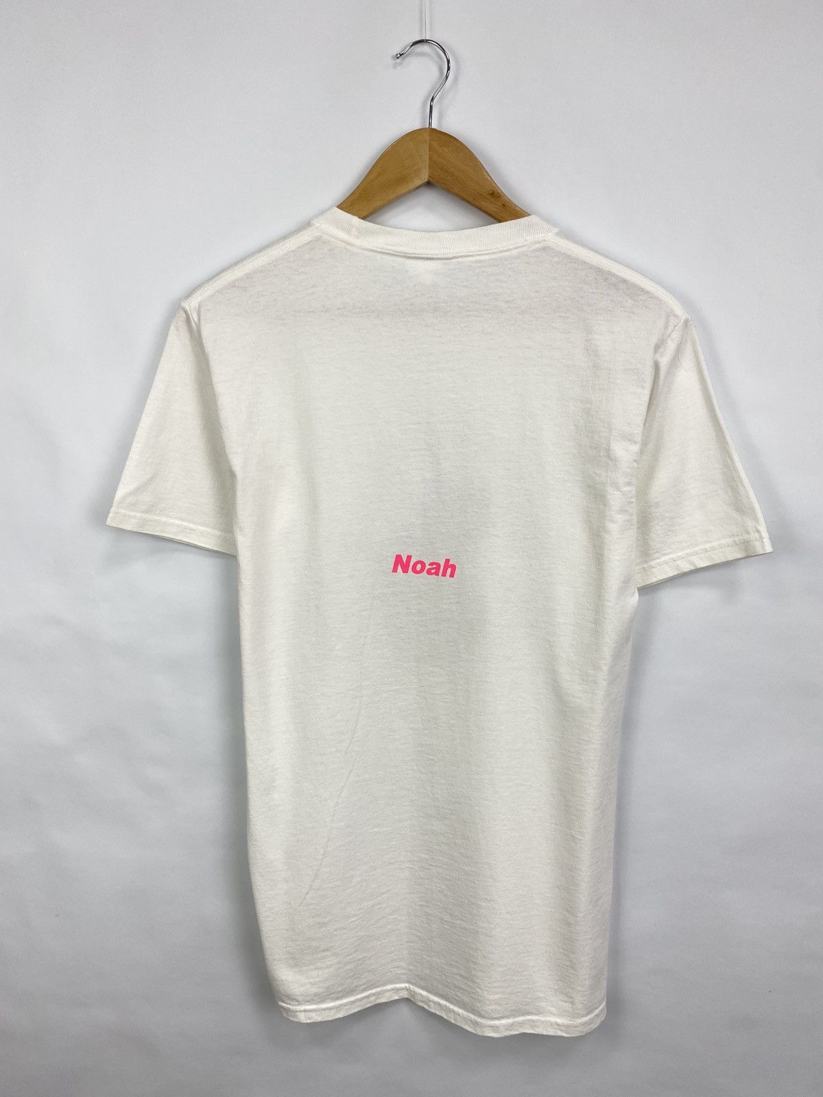 Dover Street Market × Noah Noah T-Shirt Are You Not Outraged Size US S / EU 44-46 / 1 - 7 Thumbnail