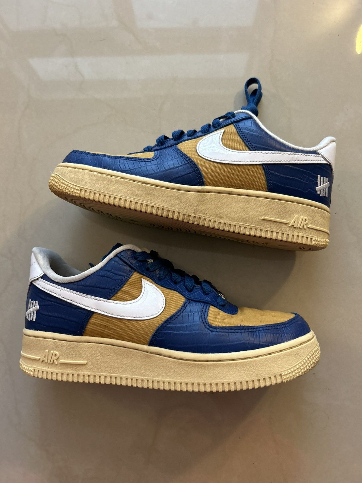 Nike × Undefeated Nike air force 1 undefeated Size US 6.5 / EU 39-40 - 1 Thumbnail