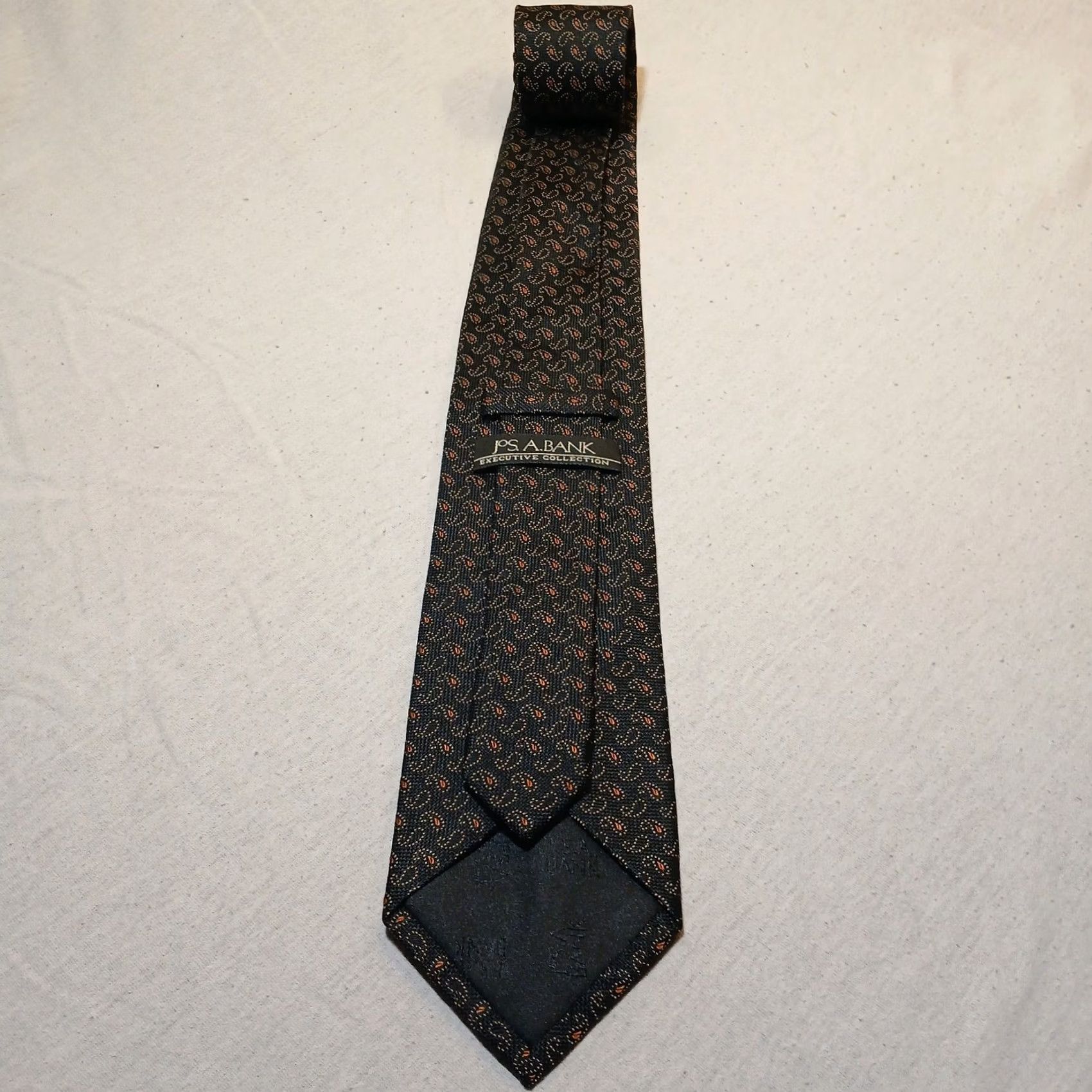 Jos. A. Bank Jos. A. Bank Executive Collection Silk Necktie Black Geometric Pattern Tie Mens Classic 57"-60" Silk Size ONE SIZE - 3 Thumbnail