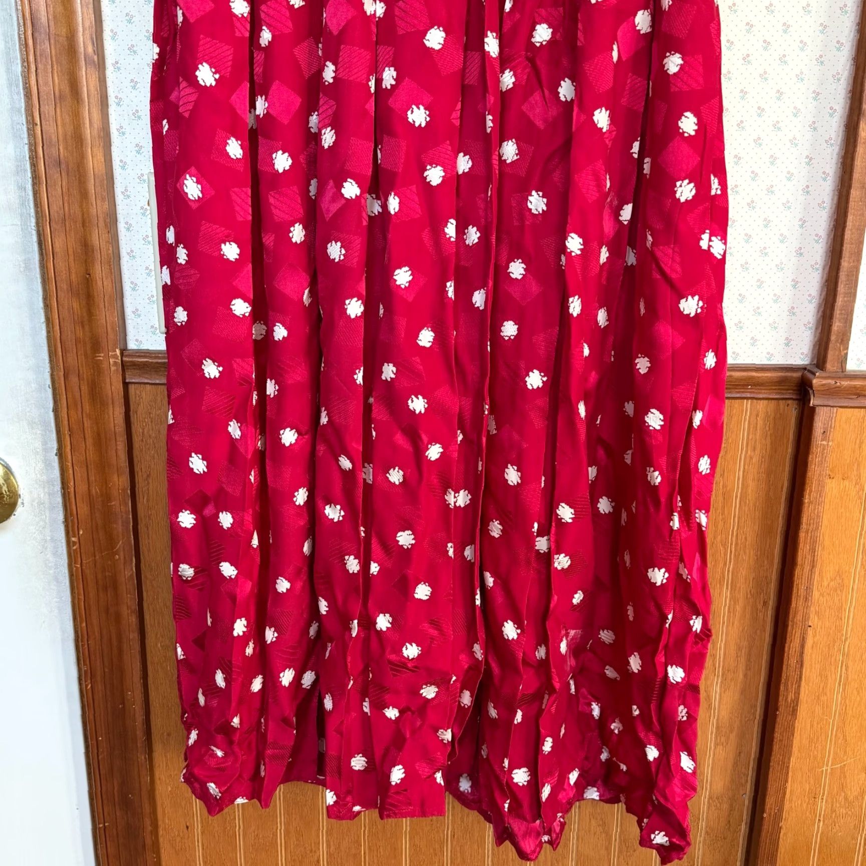 Brooks Brothers VINTAGE Brooks Brothers Silk Dress Womens 10 Red Maxi Pleated Elastic Waist 80s Dress Size L / US 10 / IT 46 - 3 Thumbnail