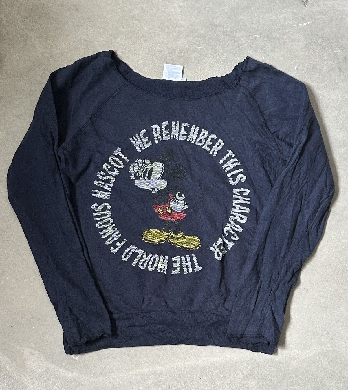 Disney VINTAGE MICKEY MOUSE PLASTIC TOYS SWEATSHIRT Size US M / EU 48-50 / 2 - 1 Thumbnail