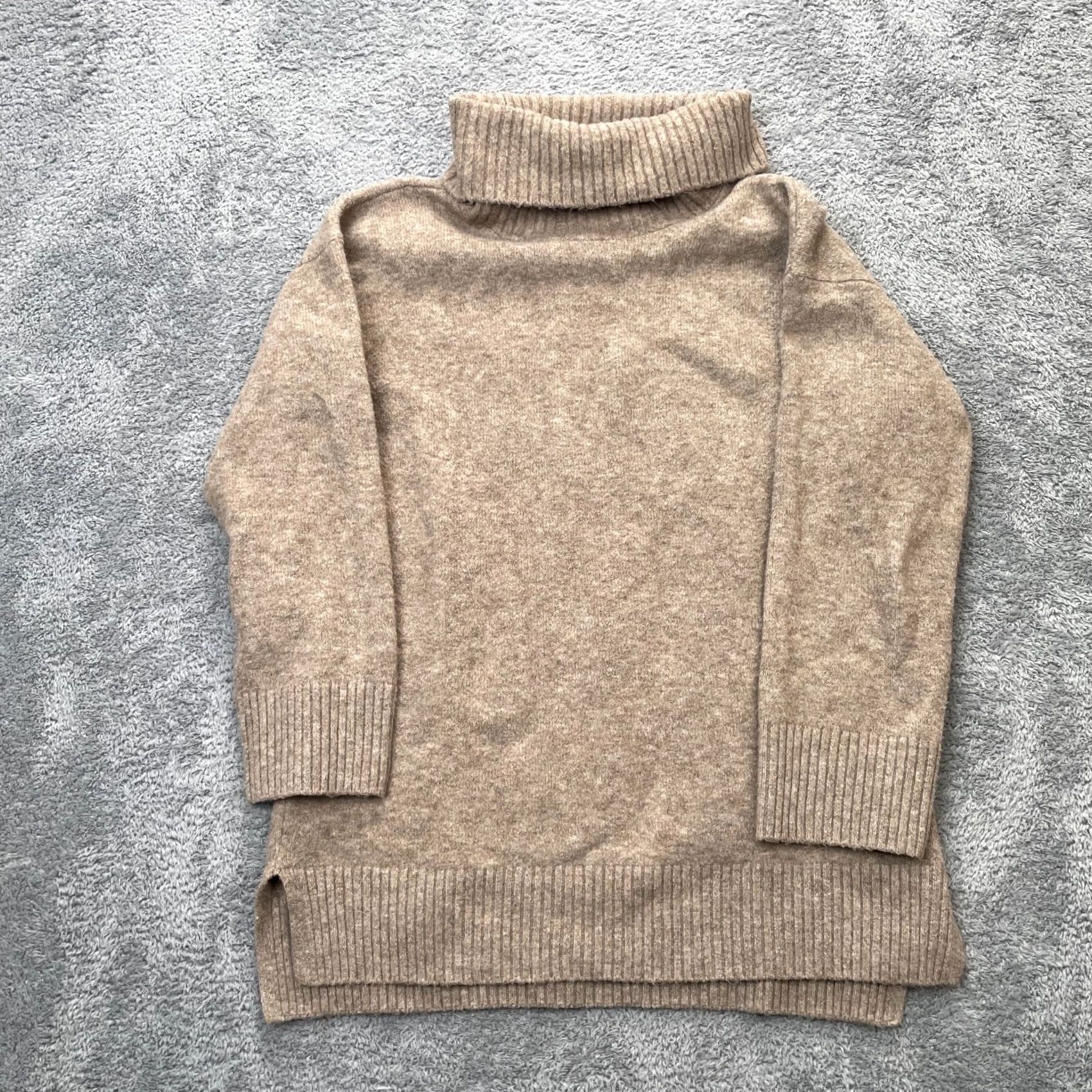 Uniqlo Uniqlo Sweater Women Small Beige Souffle Yarn Turtleneck Tunic Ribbed Wool Blend Size S / US 4 / IT 40 - 2 Thumbnail