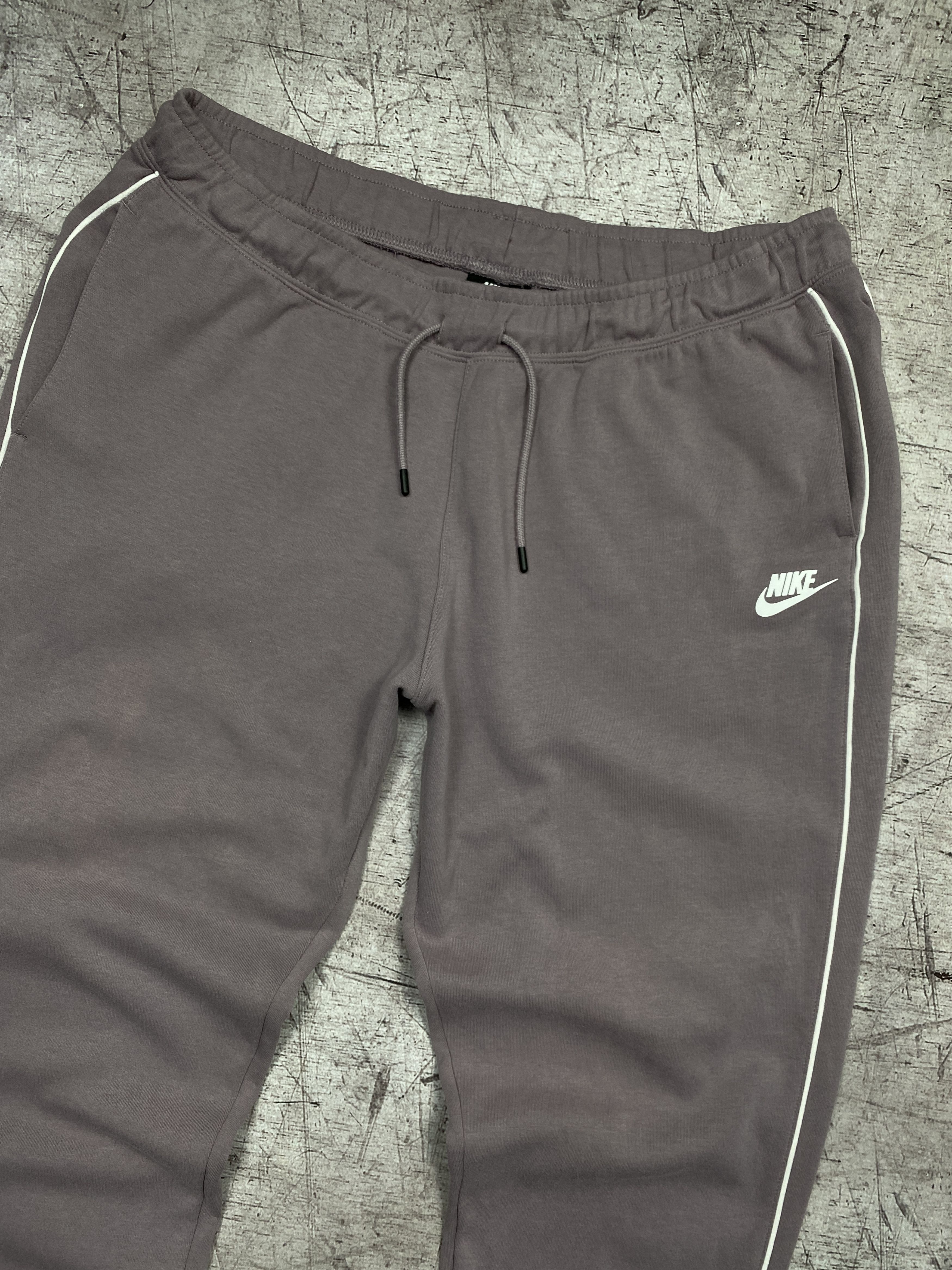 Nike Nike Mens Sweatpants Track Pants Jogger Size US 36 / EU 52 - 2 Thumbnail