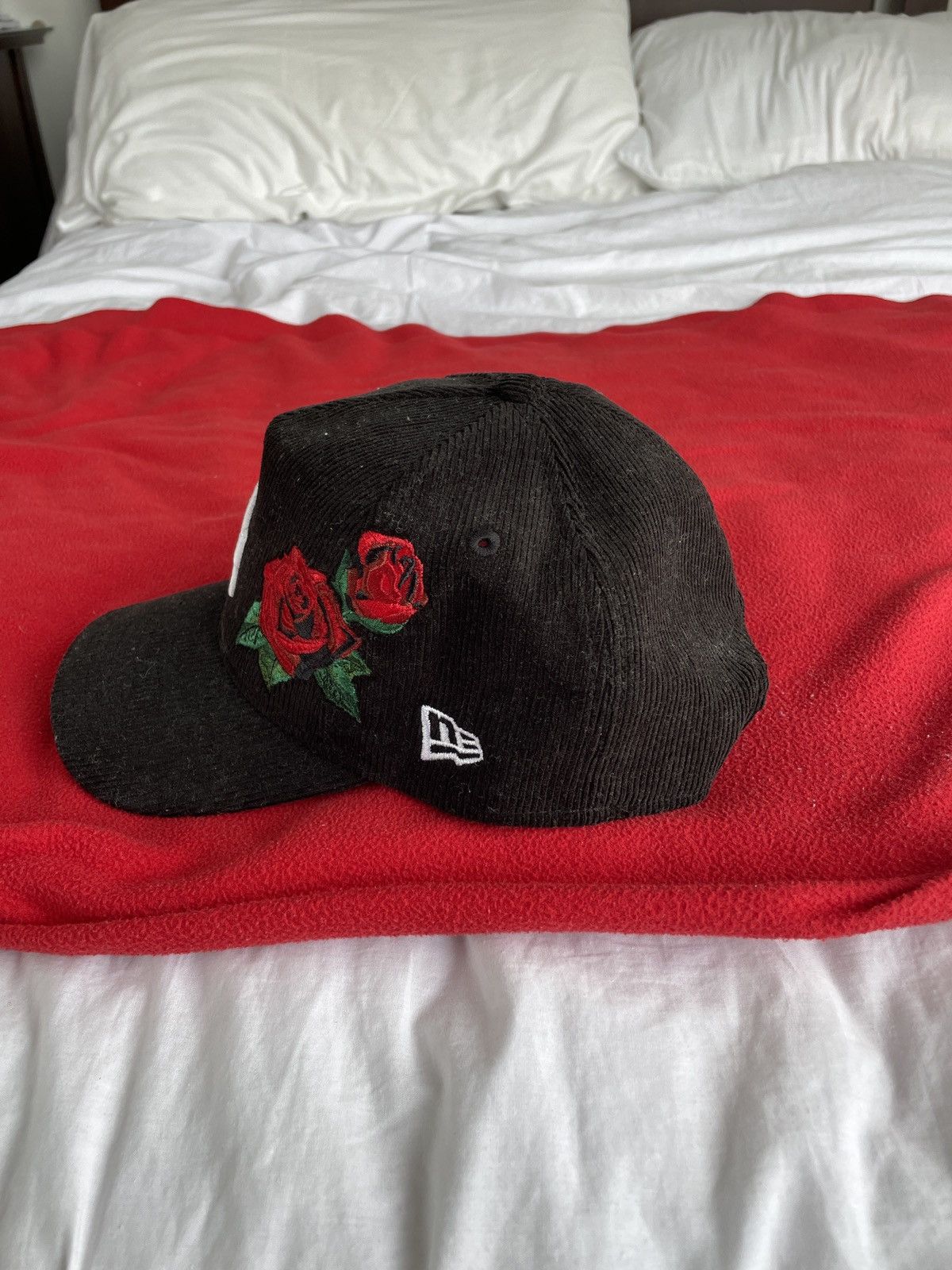 New Era Black Corduroy Los Angeles Dodgers Hat Size ONE SIZE - 2 Thumbnail