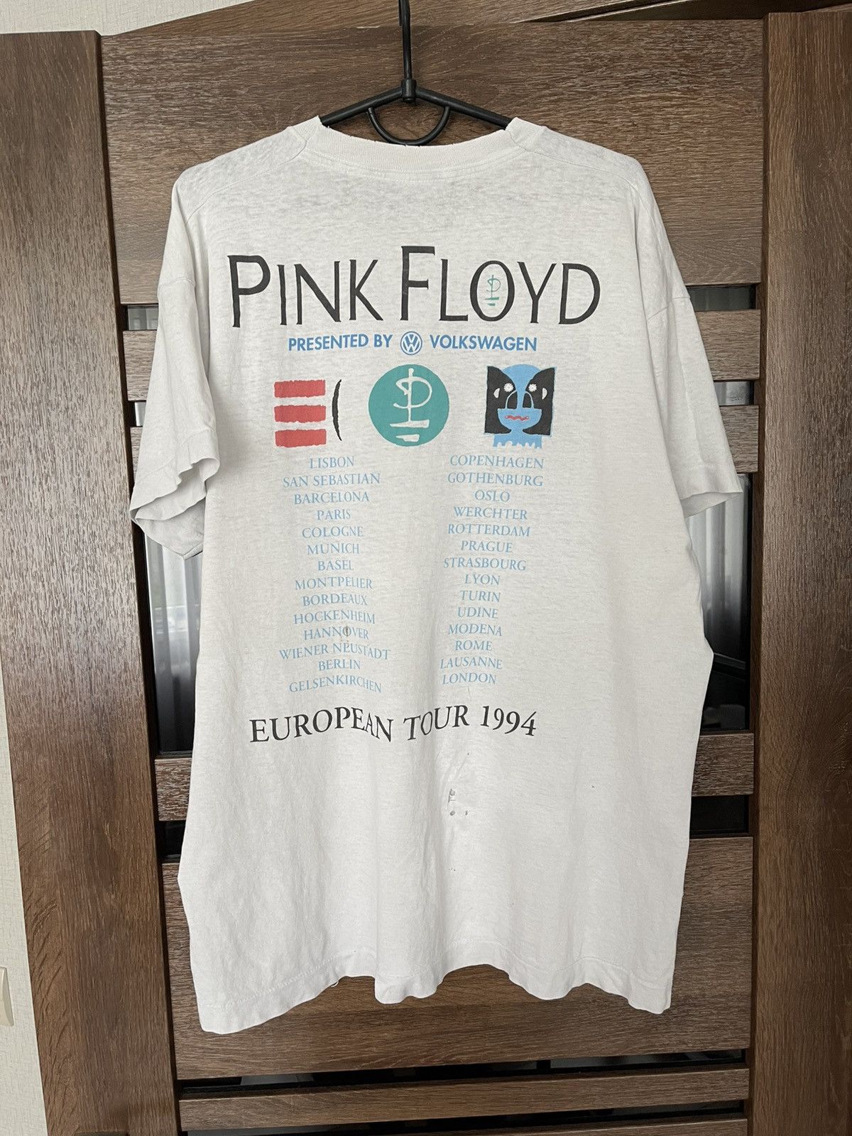 Band Tees 1994 Pink Floyd European Tour Vintage Rock T-Shirt Tee Size US XL / EU 56 / 4 - 8 Thumbnail