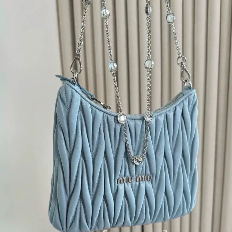 Miu Miu Pre-loved Bag Very good condition Size ONE SIZE - 1 Thumbnail