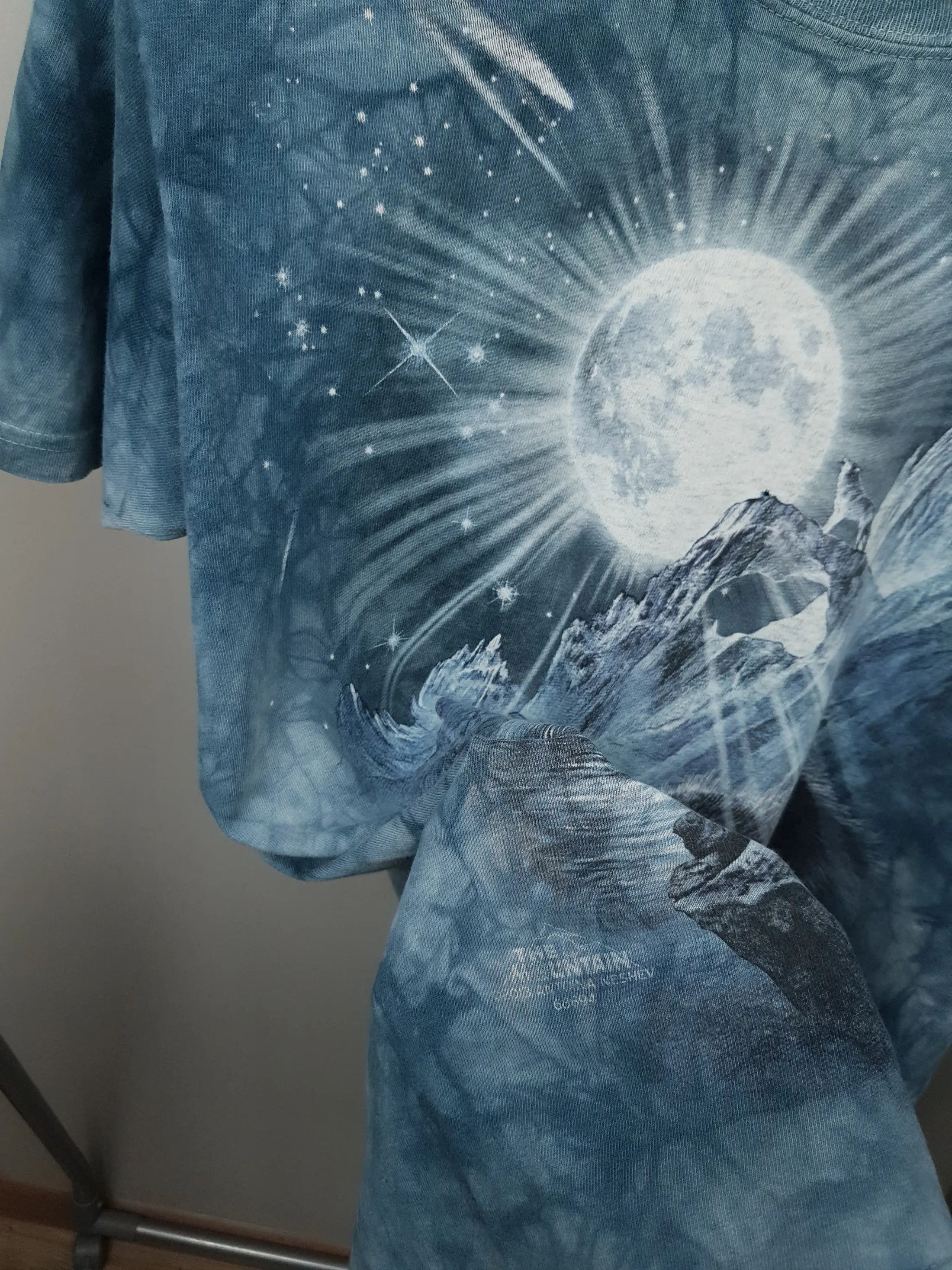 The Mountain Blue All Over Print Wild Wolf Distressed Sun Fade Tee Size US S / EU 44-46 / 1 - 2 Thumbnail